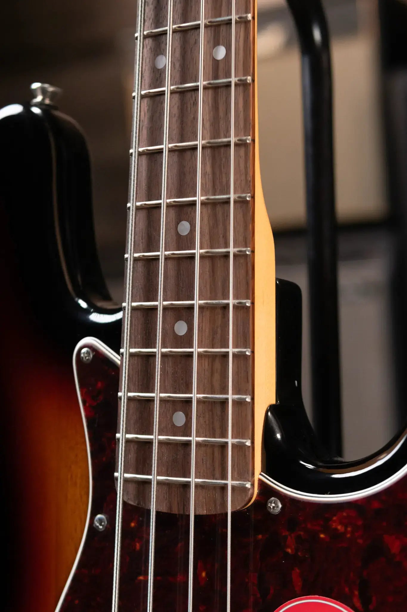 Squier Classic Vibe '60s Jazz Bass - 3-Color Sunburst