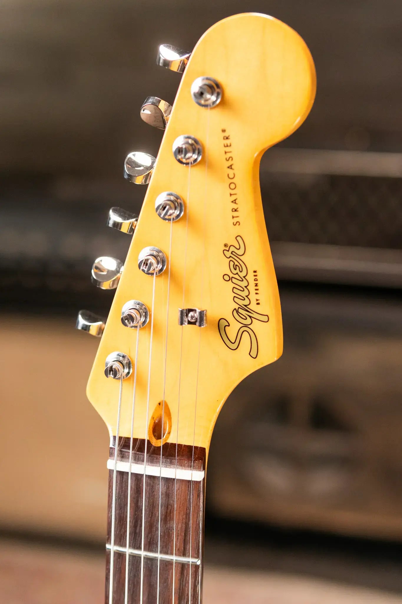 Squier Classic Vibe '60s Stratocaster Electric Guitar - Candy Apple Red