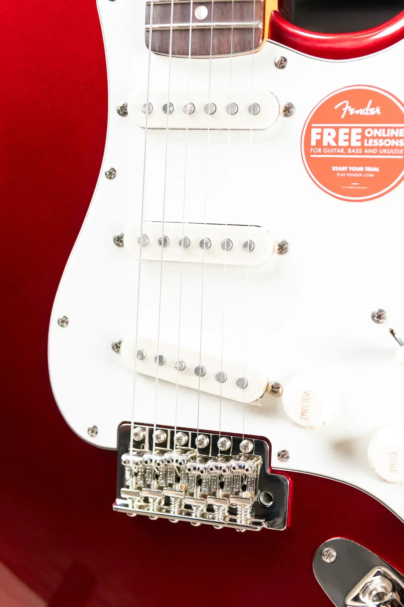 Squier Classic Vibe '60s Stratocaster Electric Guitar - Candy Apple Red