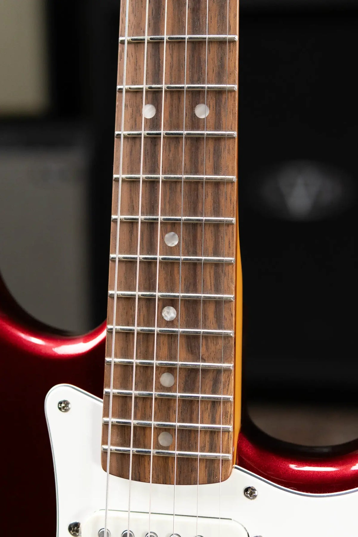 Squier Classic Vibe '60s Stratocaster Electric Guitar - Candy Apple Red