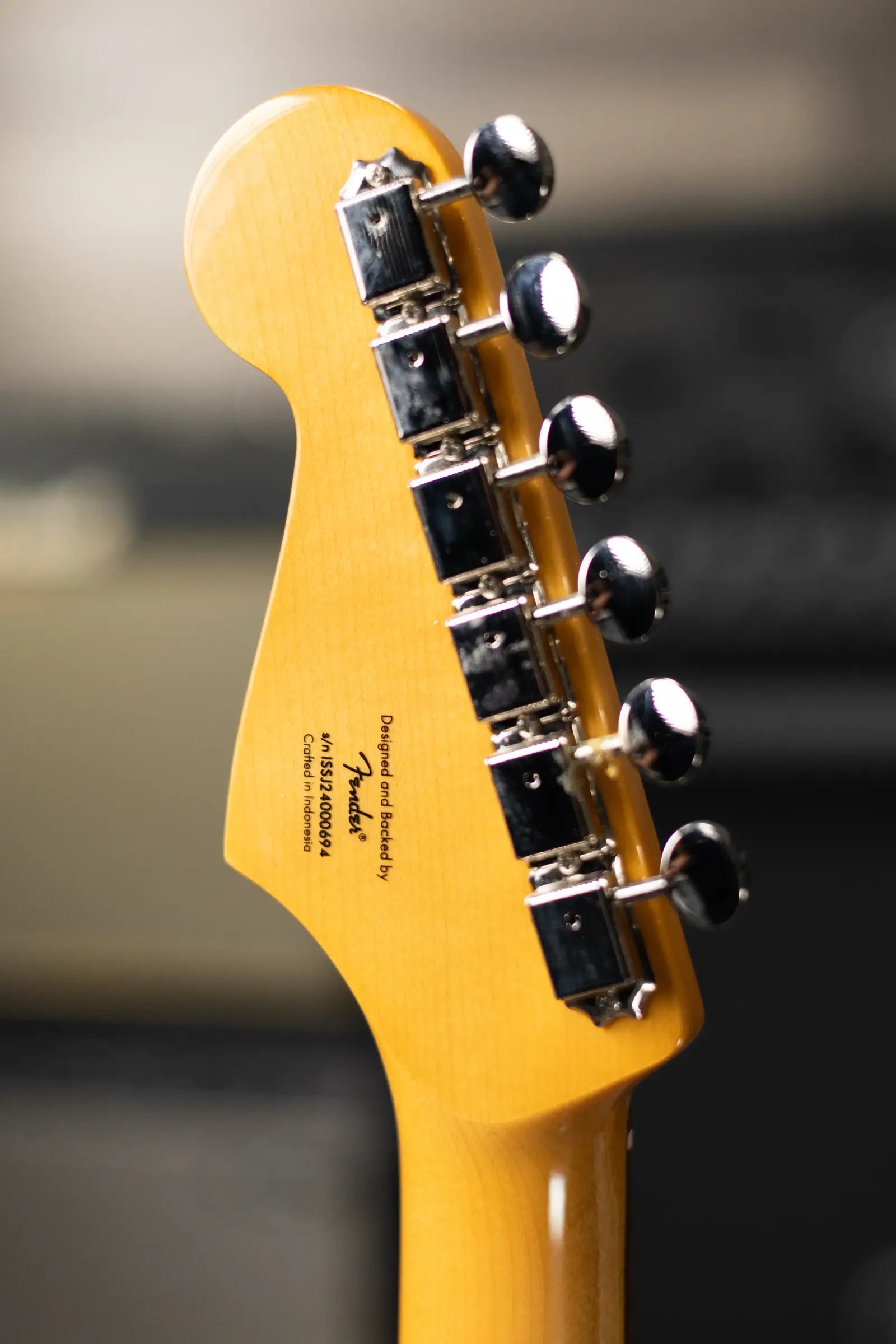 Squier Classic Vibe '60s Stratocaster Electric Guitar - Lake Placid Blue