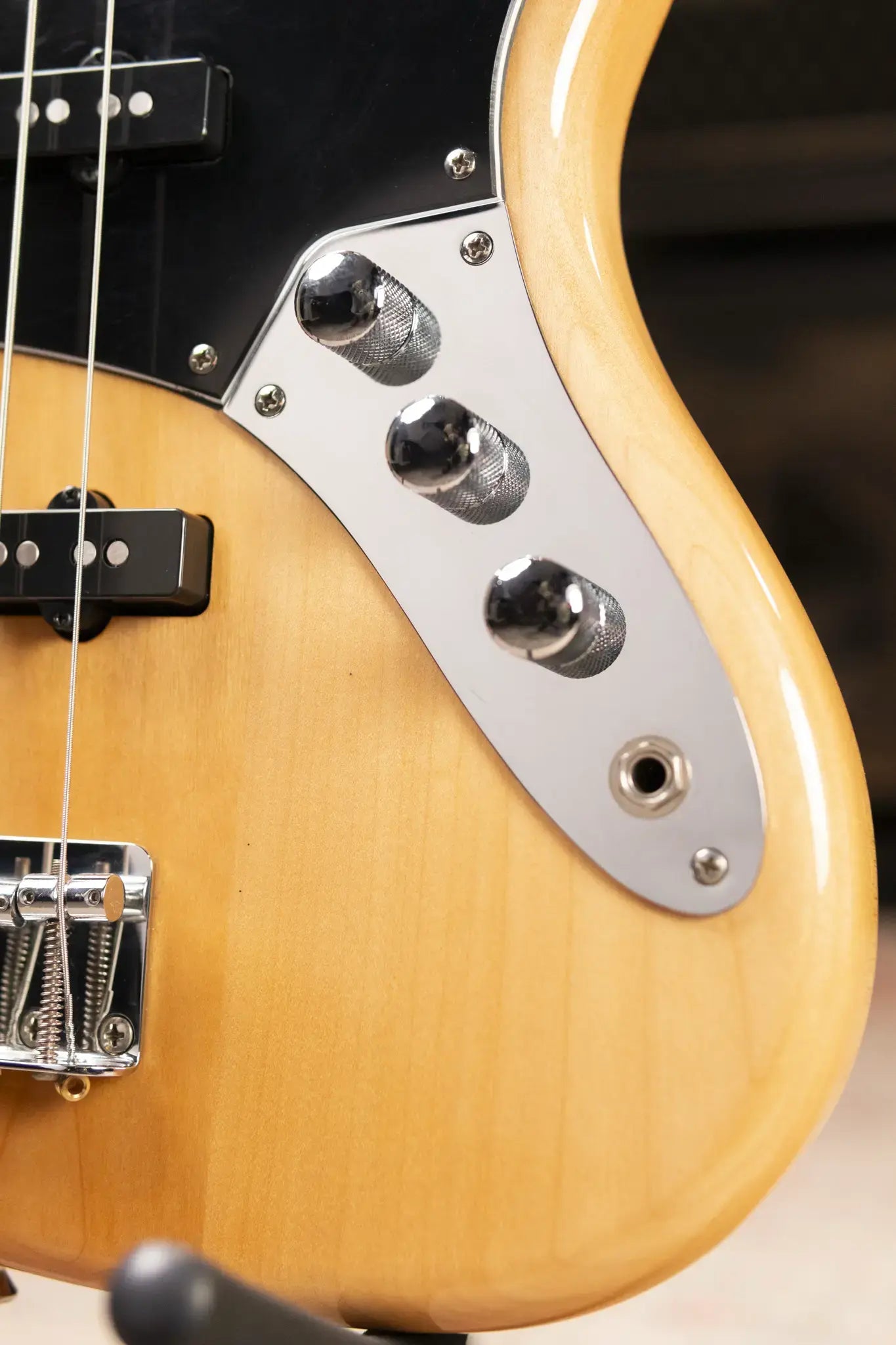 Squier Classic Vibe '70s Jazz Bass - Natural with Hardshell Case - Used