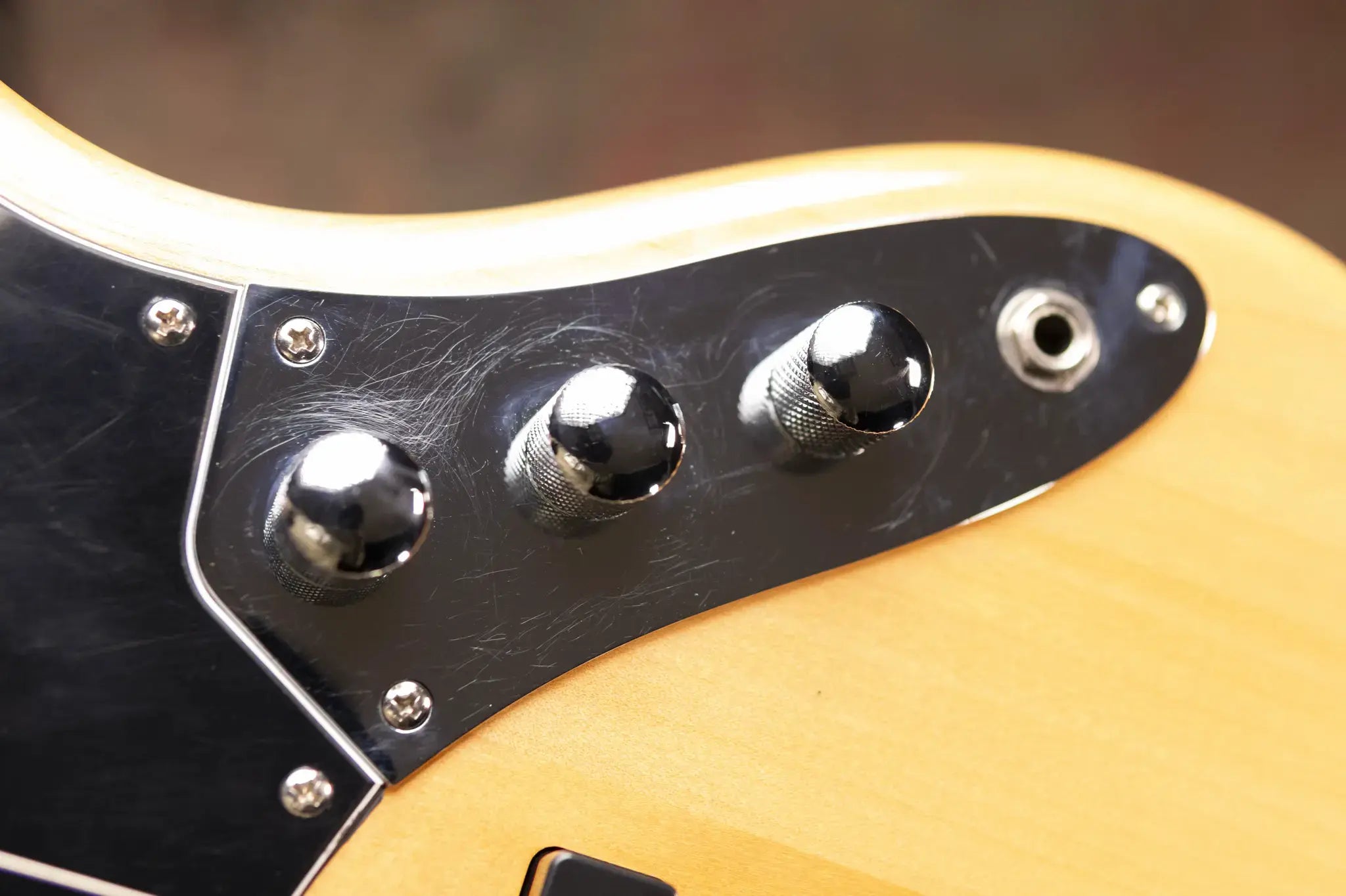 Squier Classic Vibe '70s Jazz Bass - Natural with Hardshell Case - Used