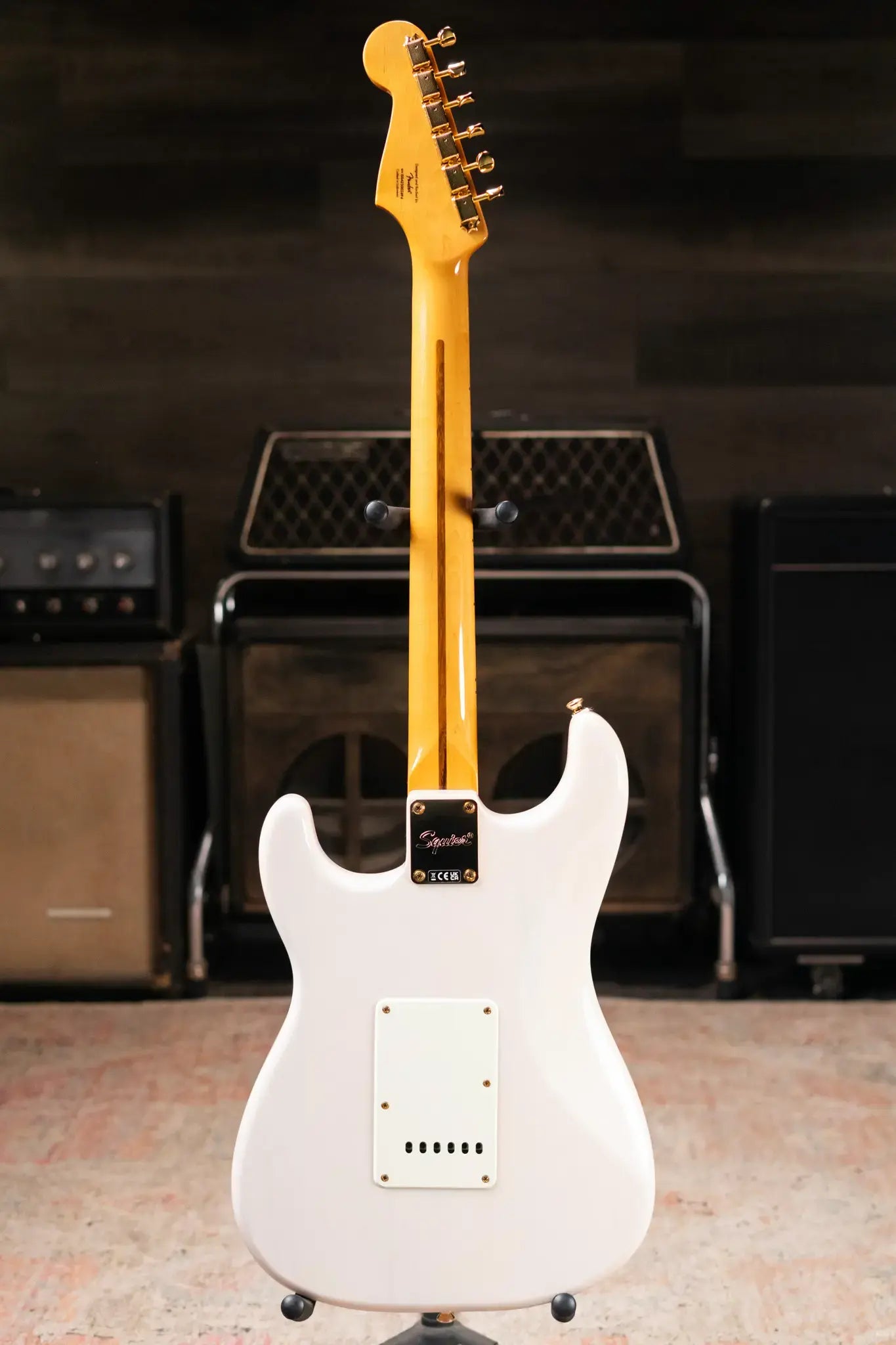Squier FSR Classic Vibe '50s Stratocaster, Maple Fingerboard, Parchment Pickguard, Gold Hardware - White Blonde