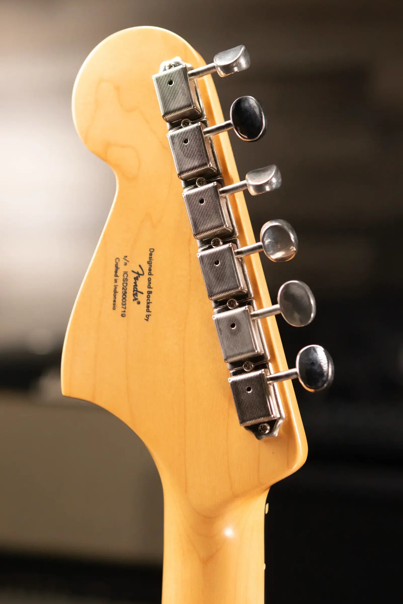 Squier FSR Classic Vibe Bass VI - Black with Matching Headstock