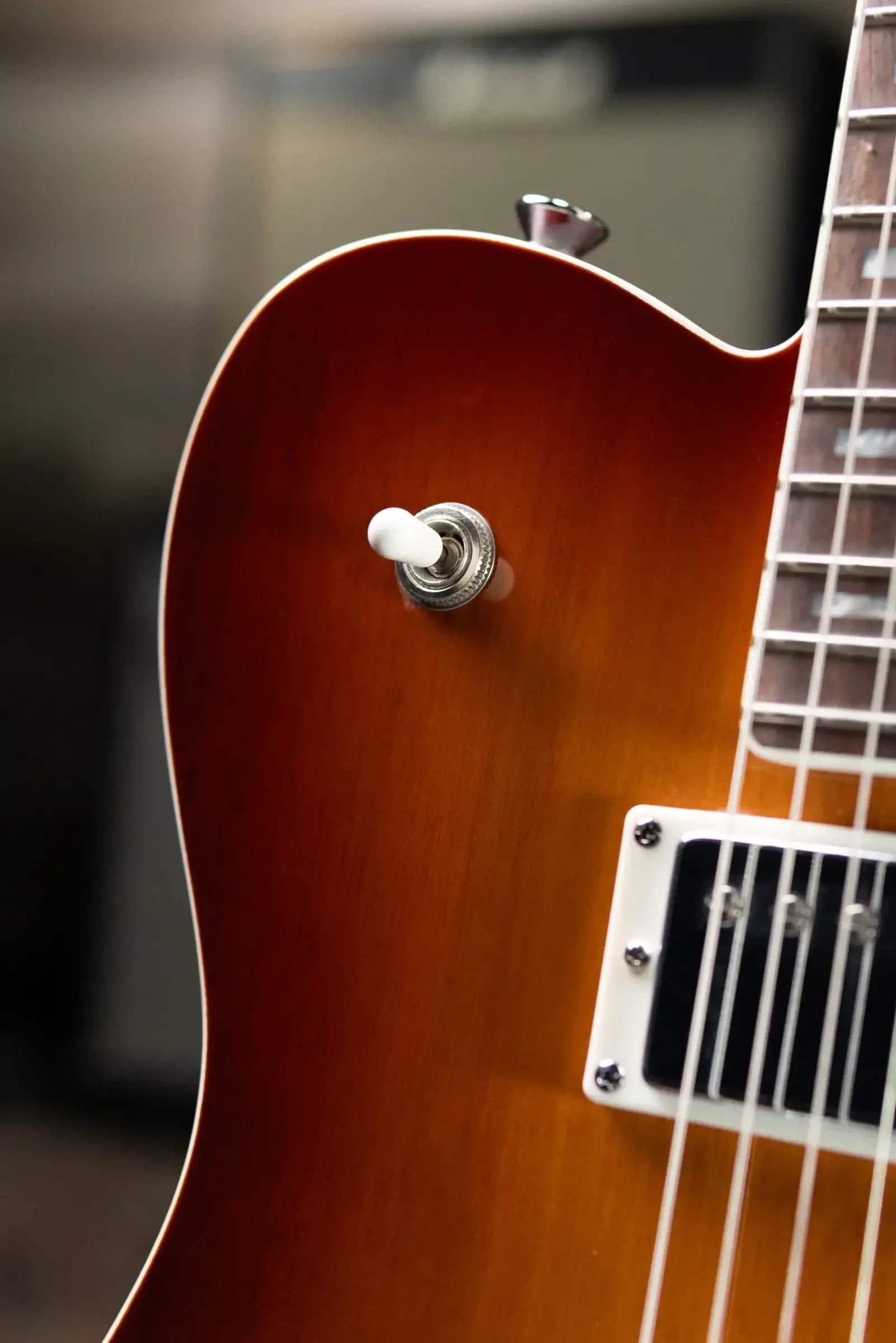 Squier Paranormal Troublemaker Telecaster Deluxe Bigsby Electric Guitar - Honey Sunburst