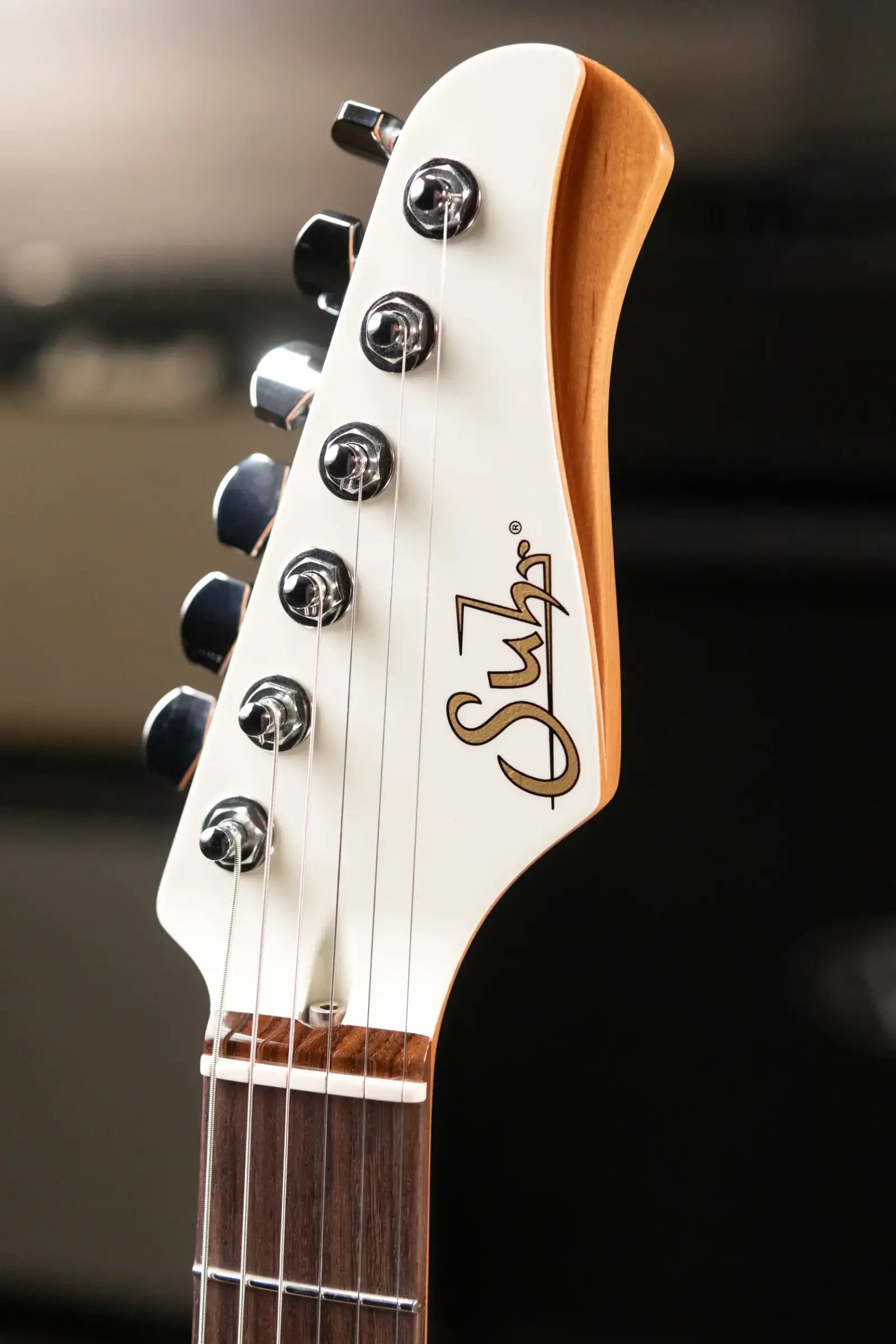 Suhr Classic JM Antique LE Electric Guitar - Olympic White with Gig Bag