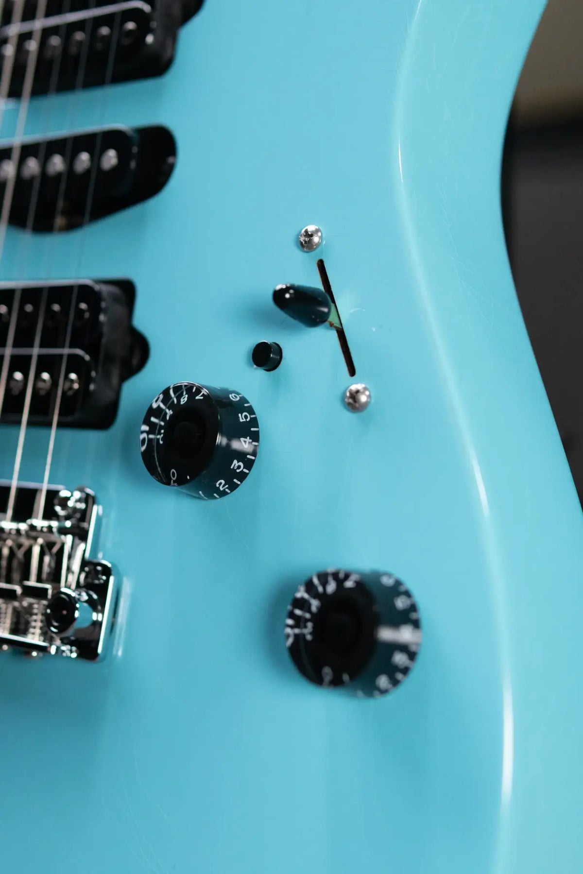 Suhr Modern Antique Limited Edition Electric Guitar - Daphne Blue with Hardshell Case - Demo