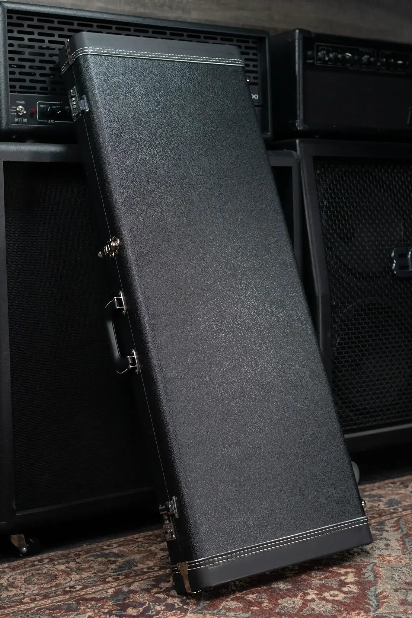 Suhr Modern Antique Limited Edition Electric Guitar - Daphne Blue with Hardshell Case