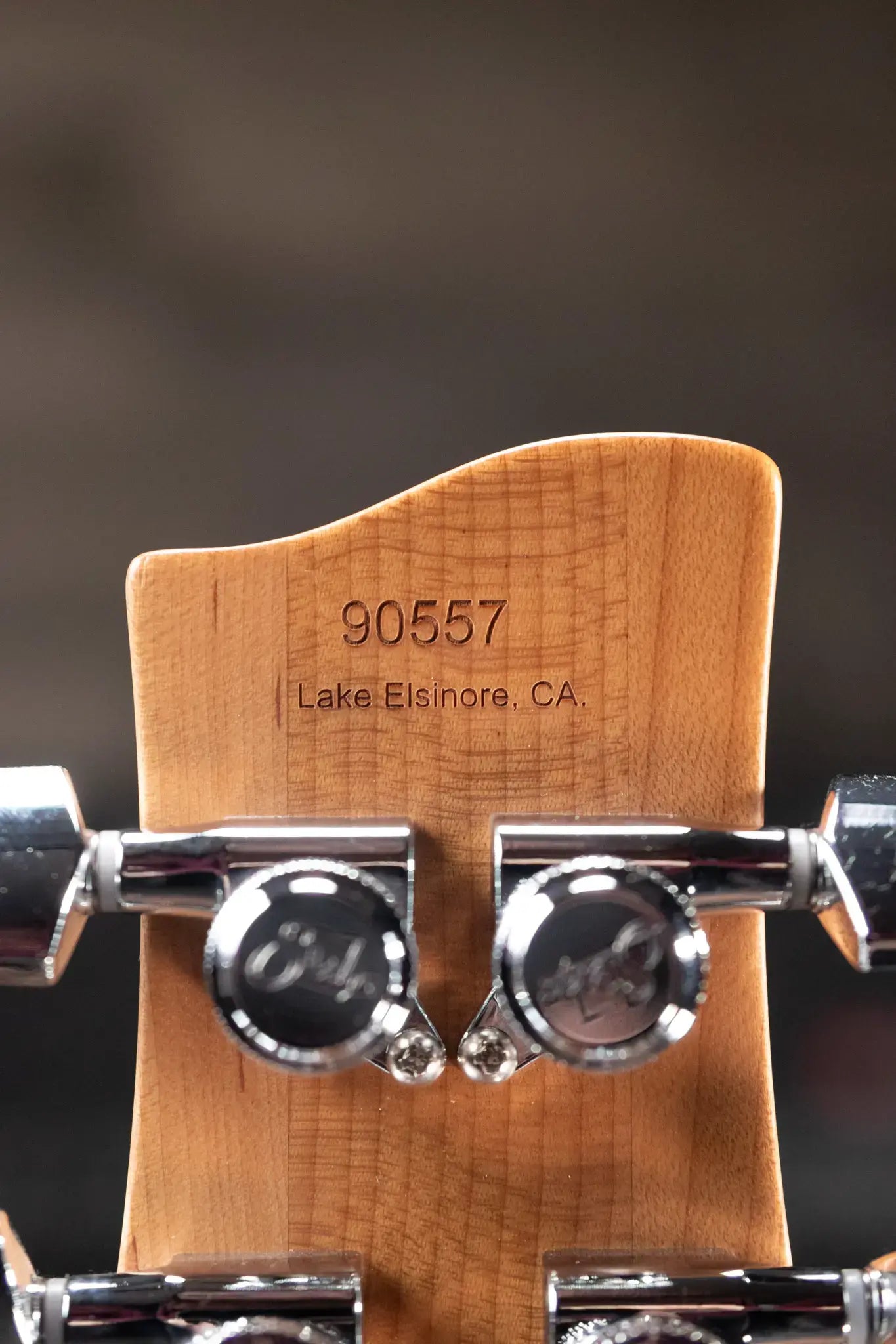 Suhr OSO Electric Guitar - Tea Burst with Gig Bag