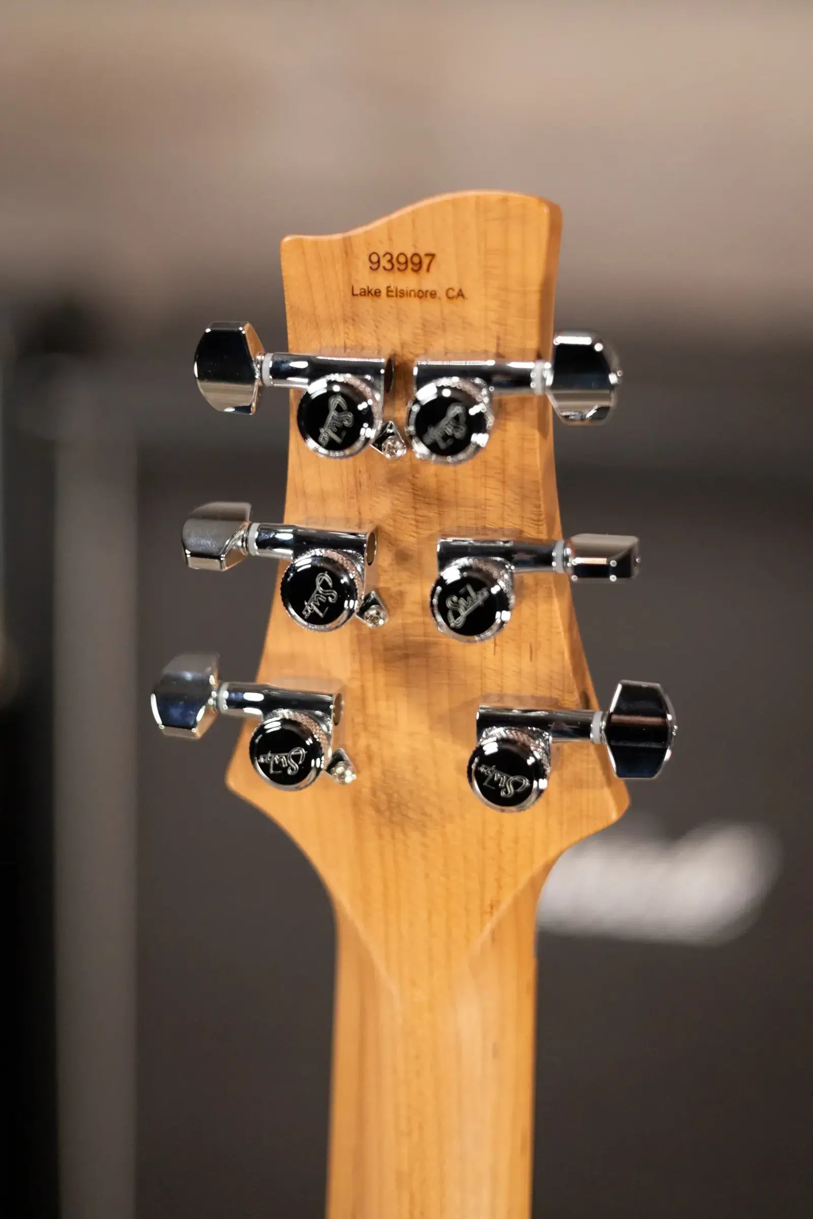 Suhr Oso Short Scale Electric Guitar - Rose Gold with Softshell Gig Bag