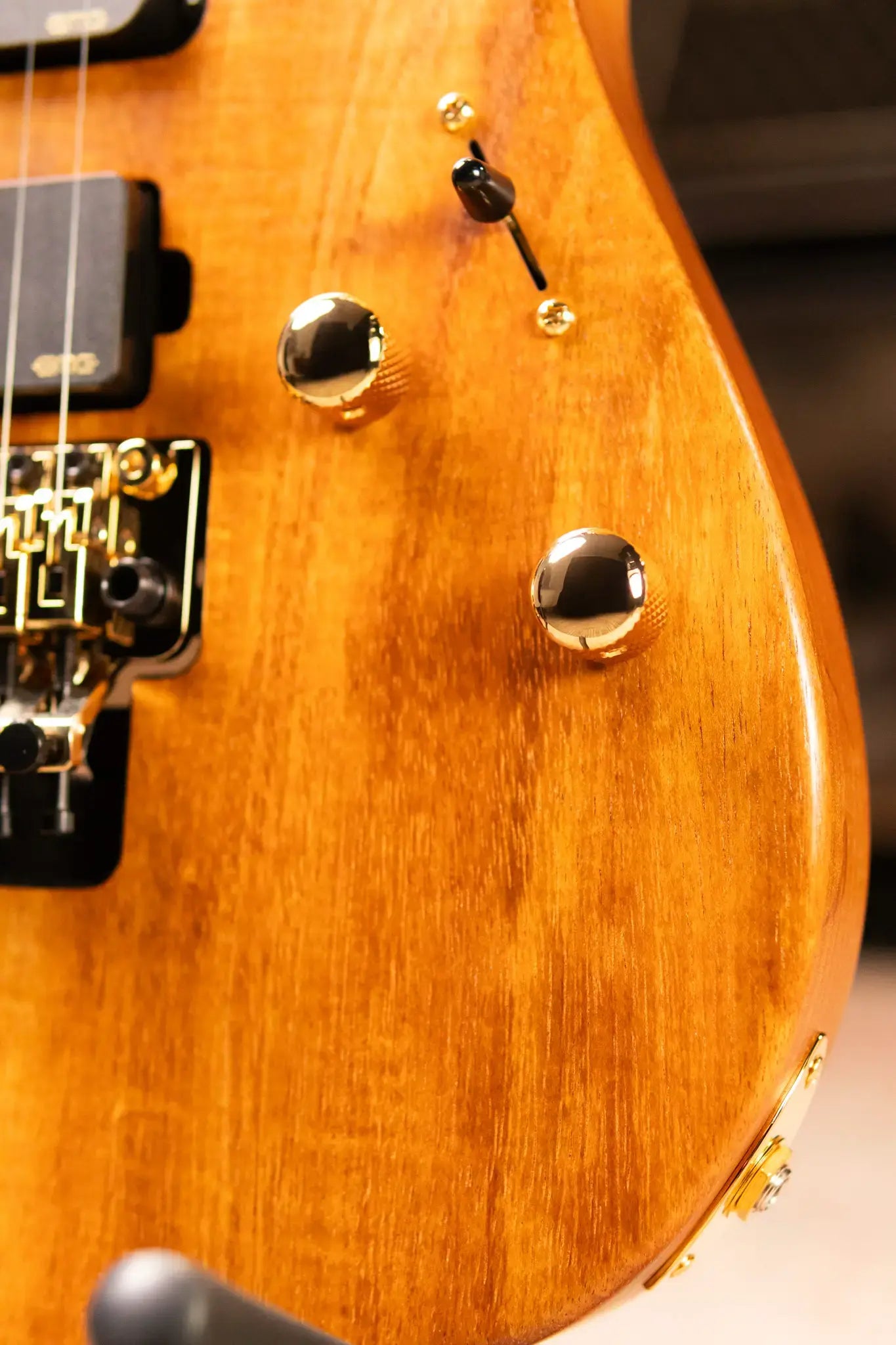 Suhr Reb Beach Signature Series Standard II Electric Guitar - Koa Top with Softshell Gig Bag