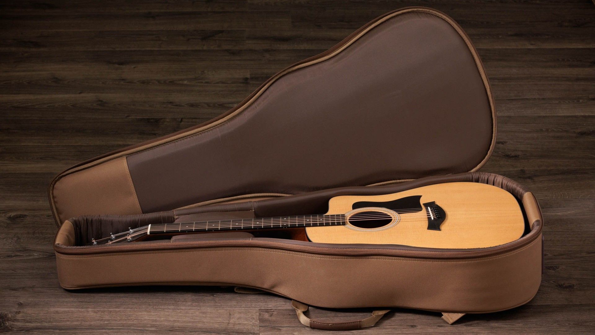 Taylor 110ce Dreadnought Acoustic/Electric Guitar with Gig Bag