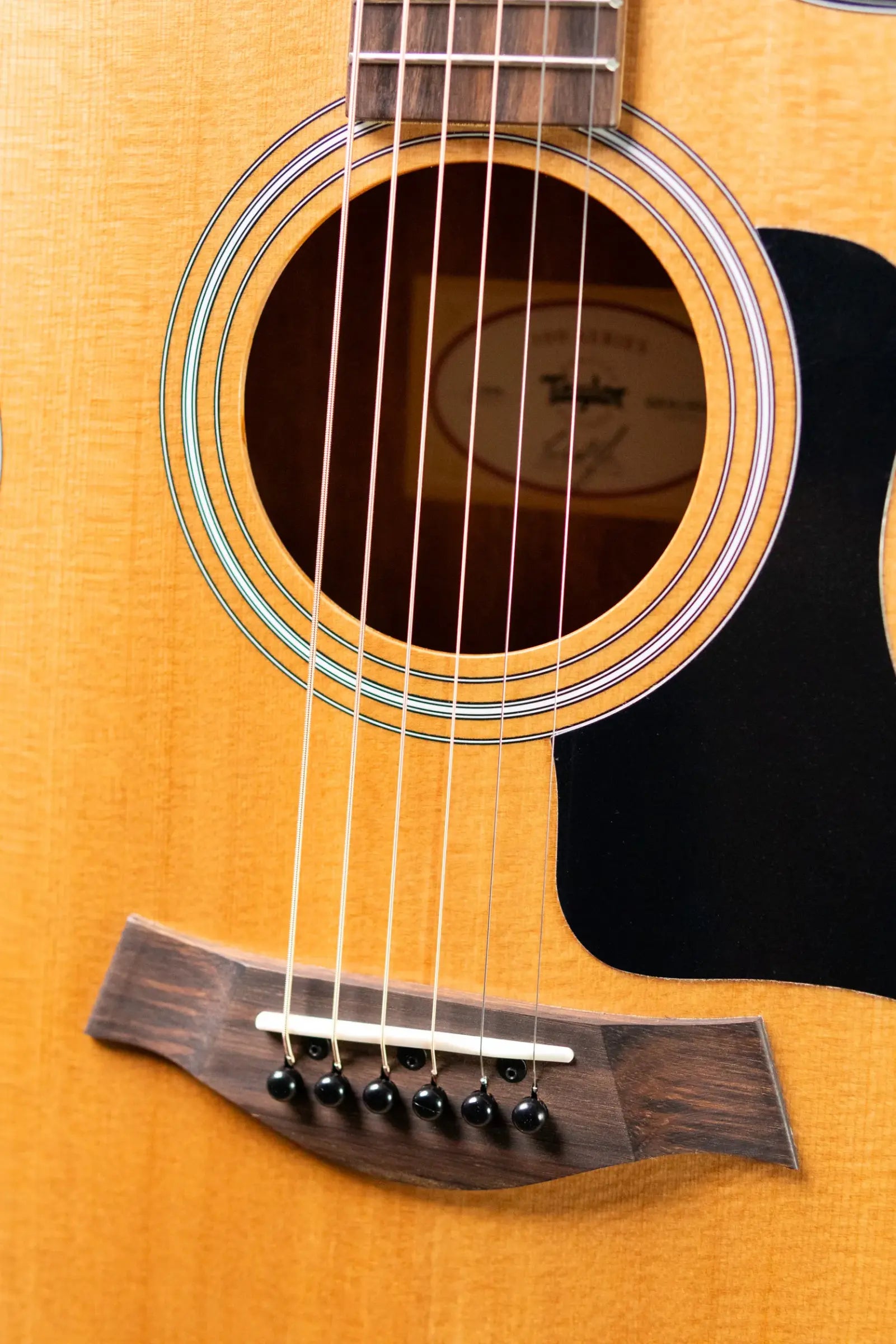 Taylor 112ce Grand Concert Acoustic/Electric Guitar - Sapele with Gig Bag