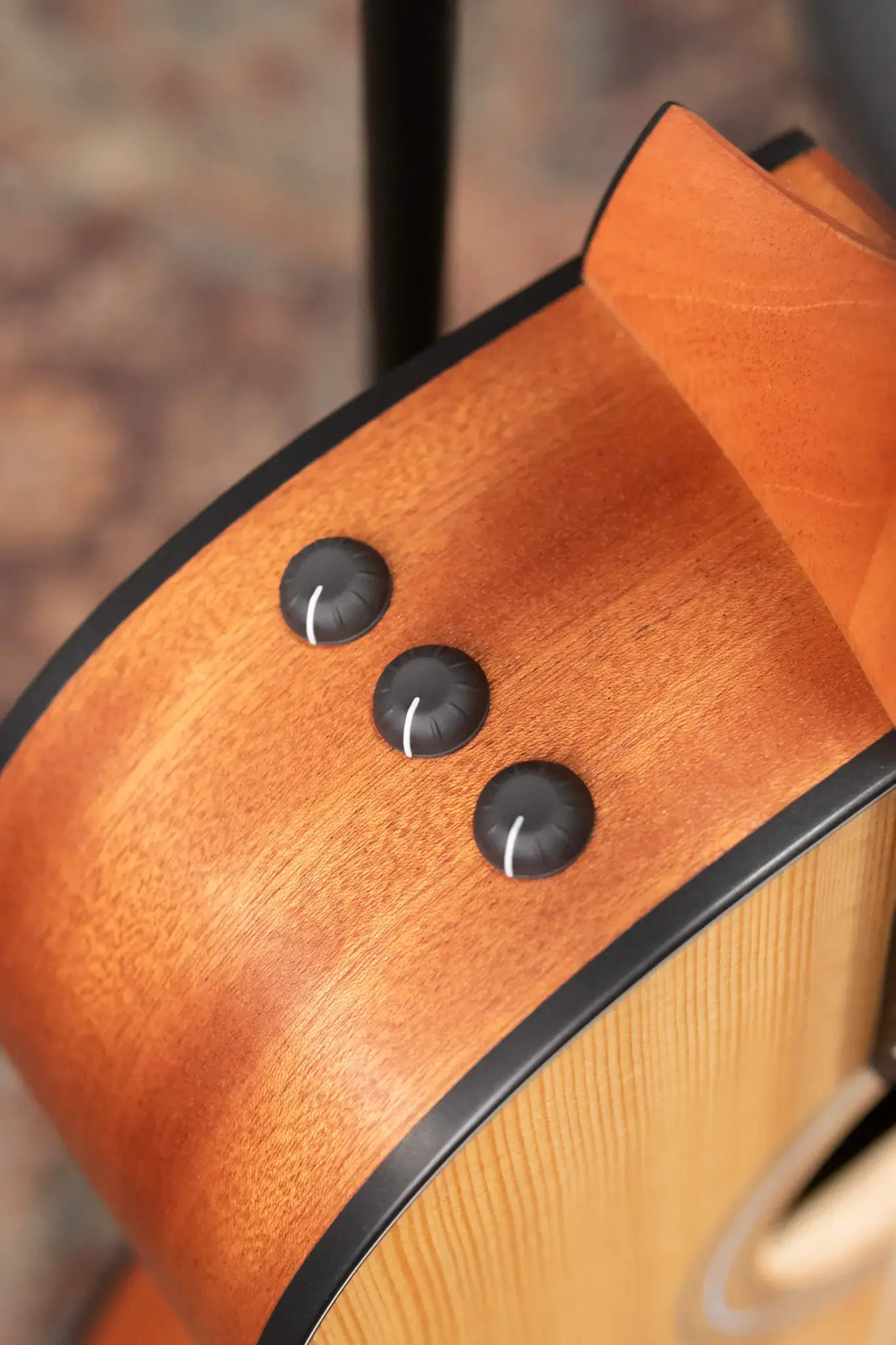 Taylor 112ce-N Nylon Grand Concert Acoustic/Electric Guitar with Gig Bag