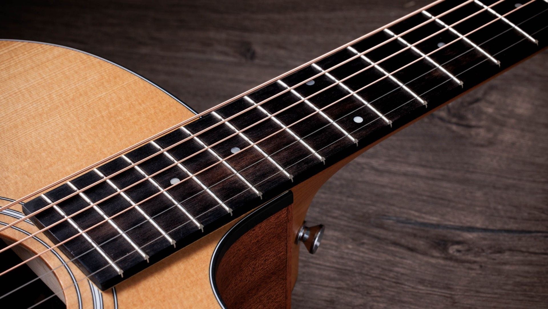 Taylor 114ce Acoustic-Electric Guitar with Structured Gig Bag