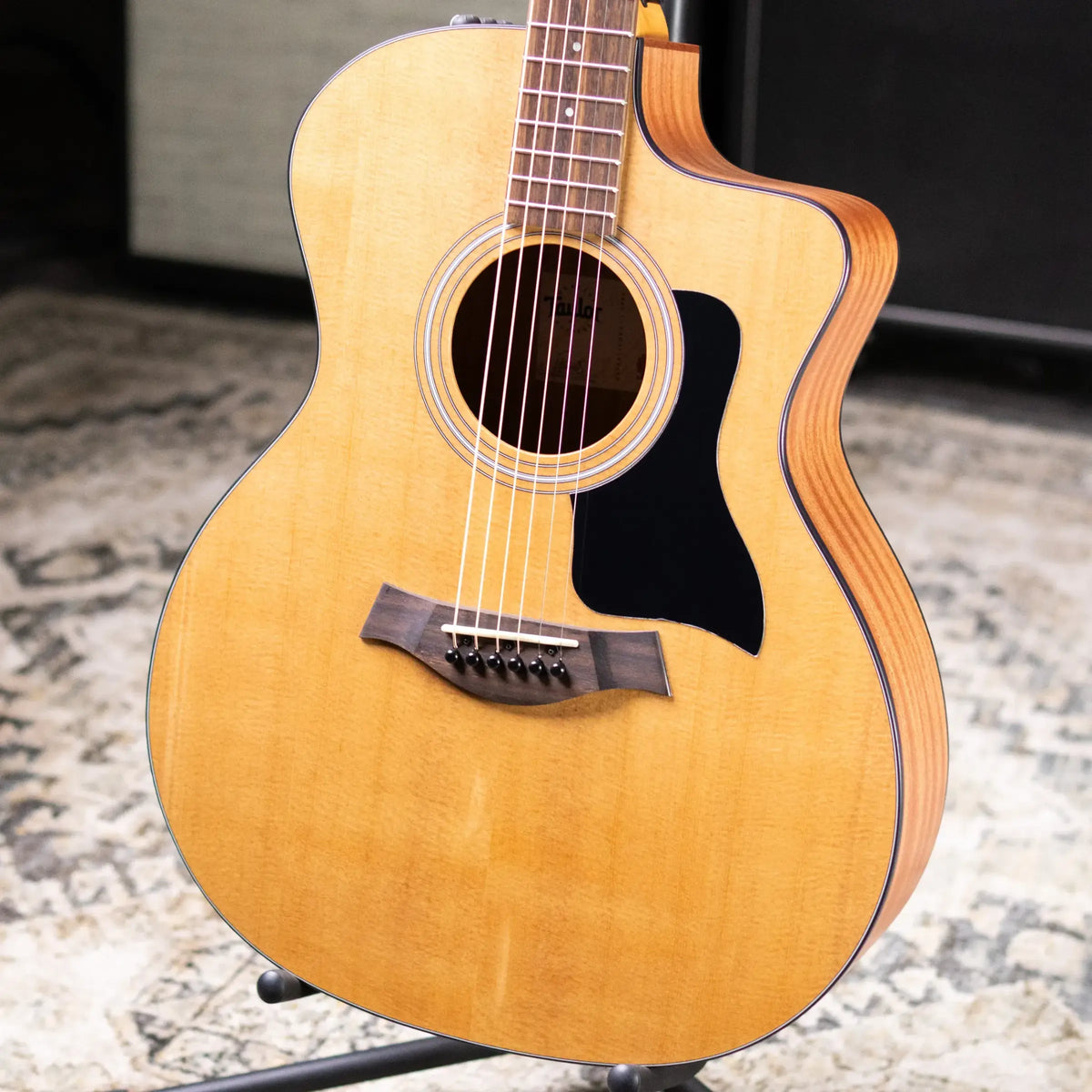Taylor 114ce Grand Auditorium Acoustic/Electric Guitar with Gig Bag