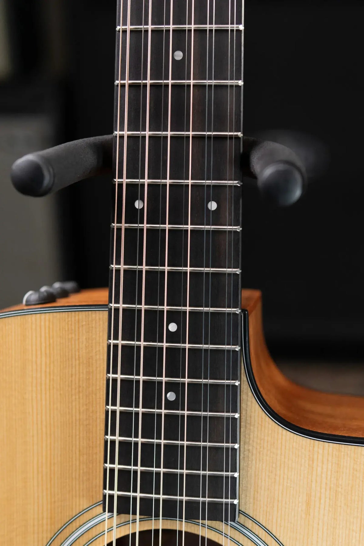 Taylor 150ce 12-String Dreadnought Acoustic/Electric Guitar with Gig Bag