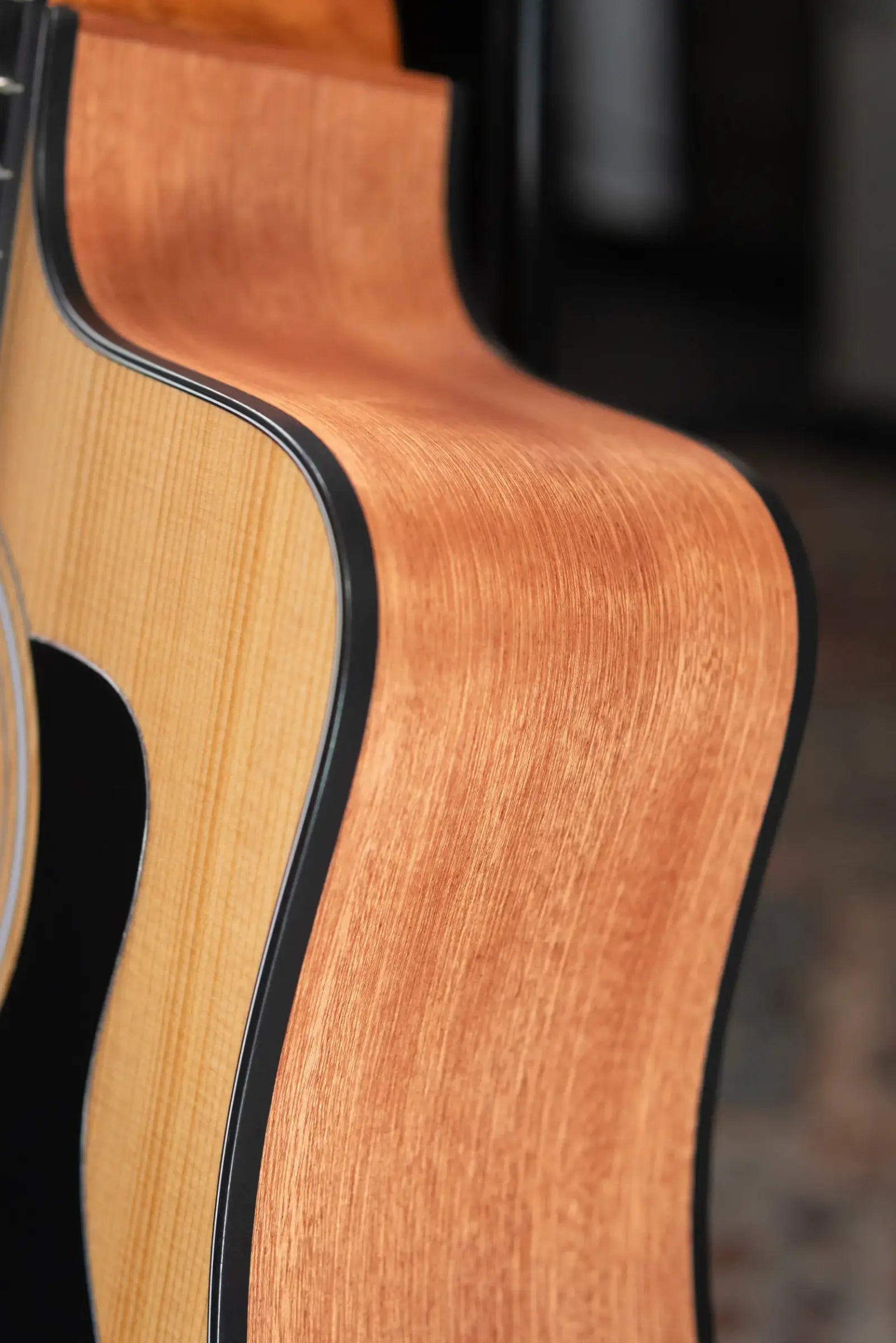 Taylor 150ce Dreadnought 12-String Acoustic/Electric Guitar with Gig Bag