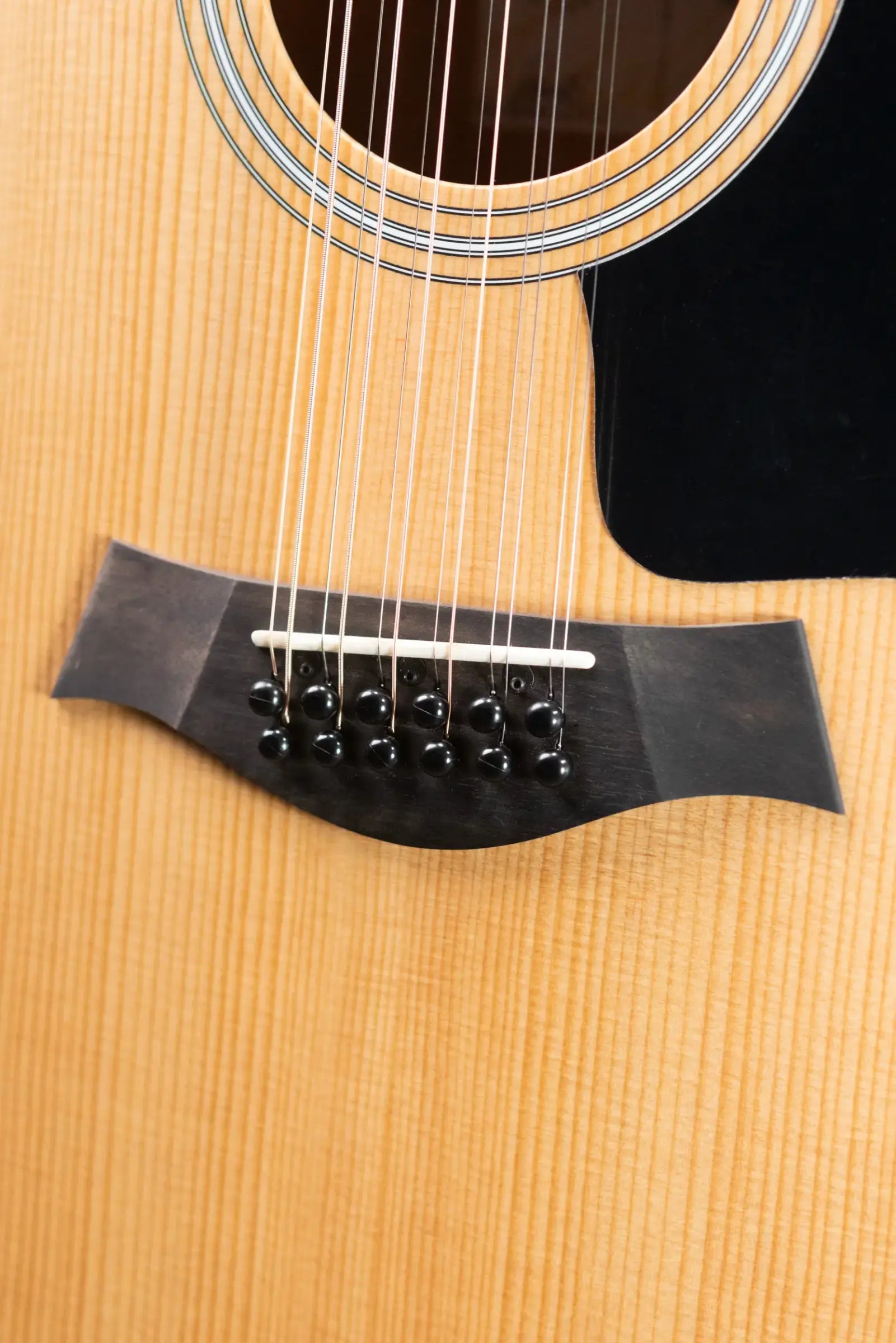 Taylor 150ce Dreadnought 12-String Acoustic/Electric Guitar with Gig Bag