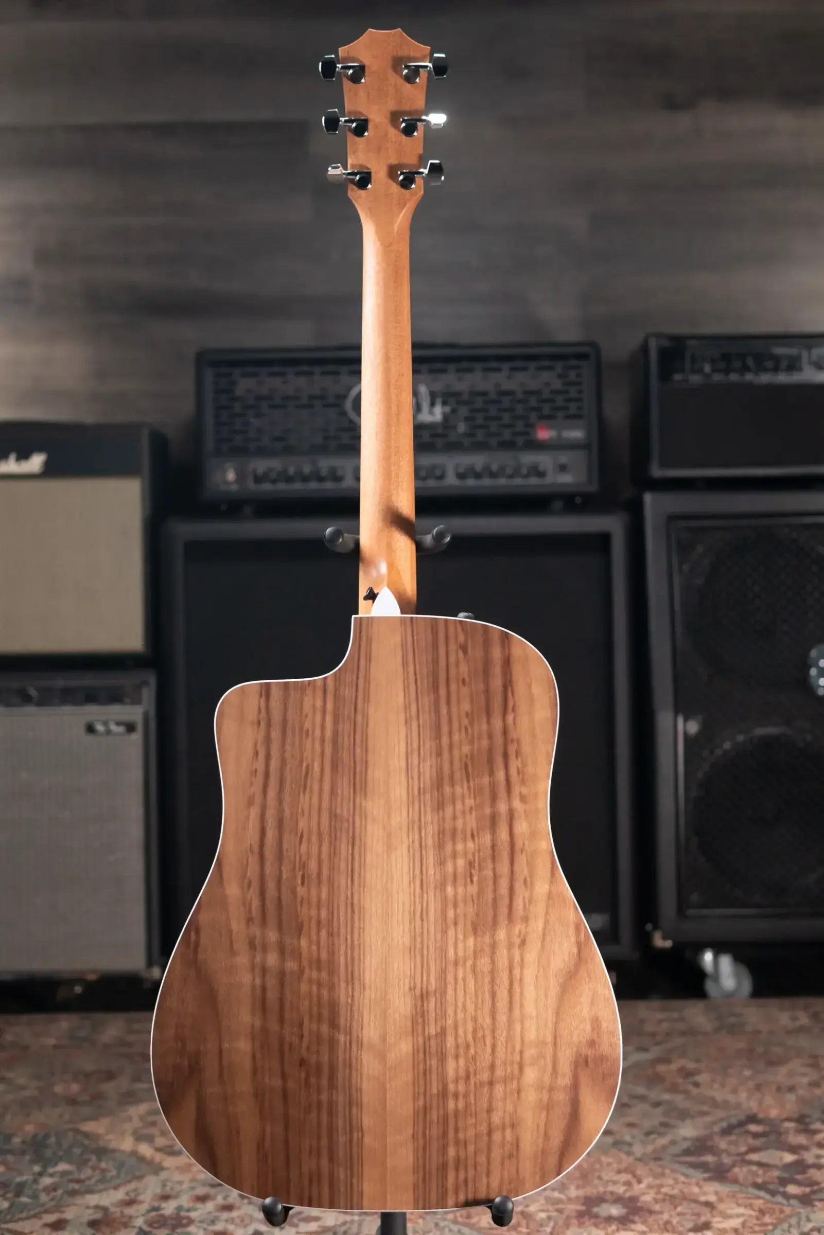 Taylor 210ce Dreadnought Acoustic/Electric Guitar with Gig Bag