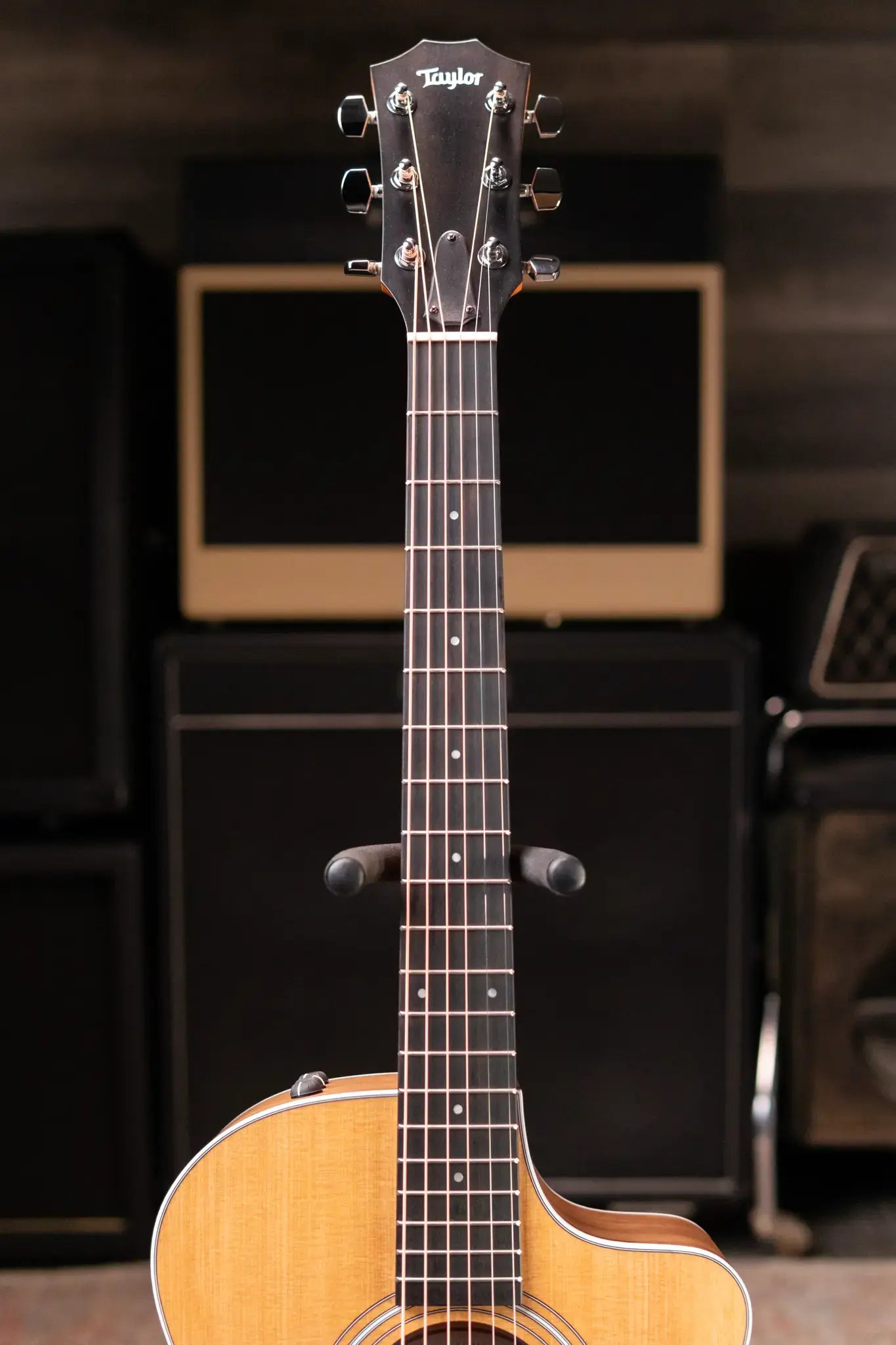 Taylor 212ce Grand Concert Acoustic/Electric Guitar with Gig Bag