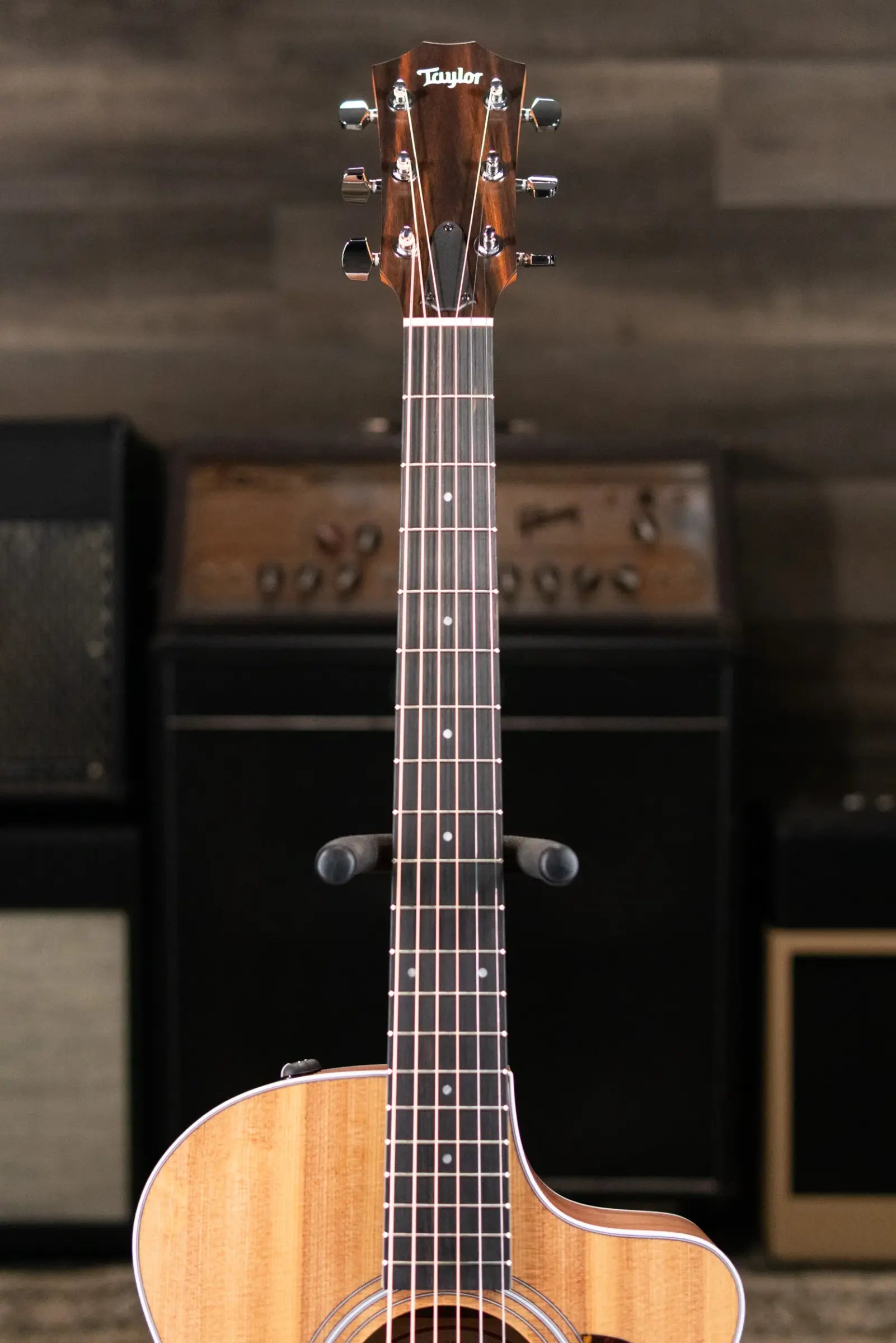 Taylor 212ce Grand Concert Acoustic/Electric Guitar with Gig Bag