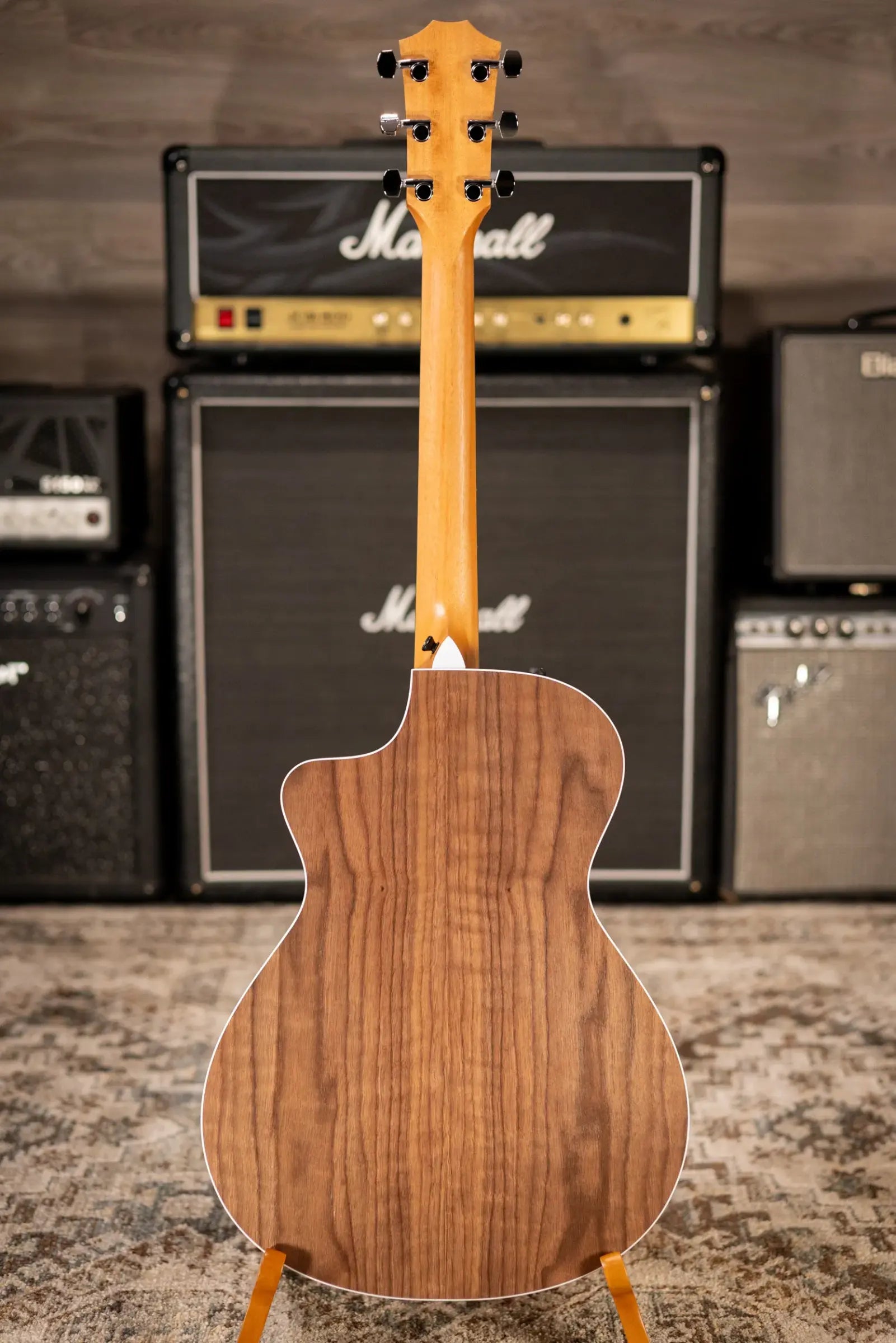 Taylor 212ce Grand Concert Acoustic/Electric Guitar with Gig Bag