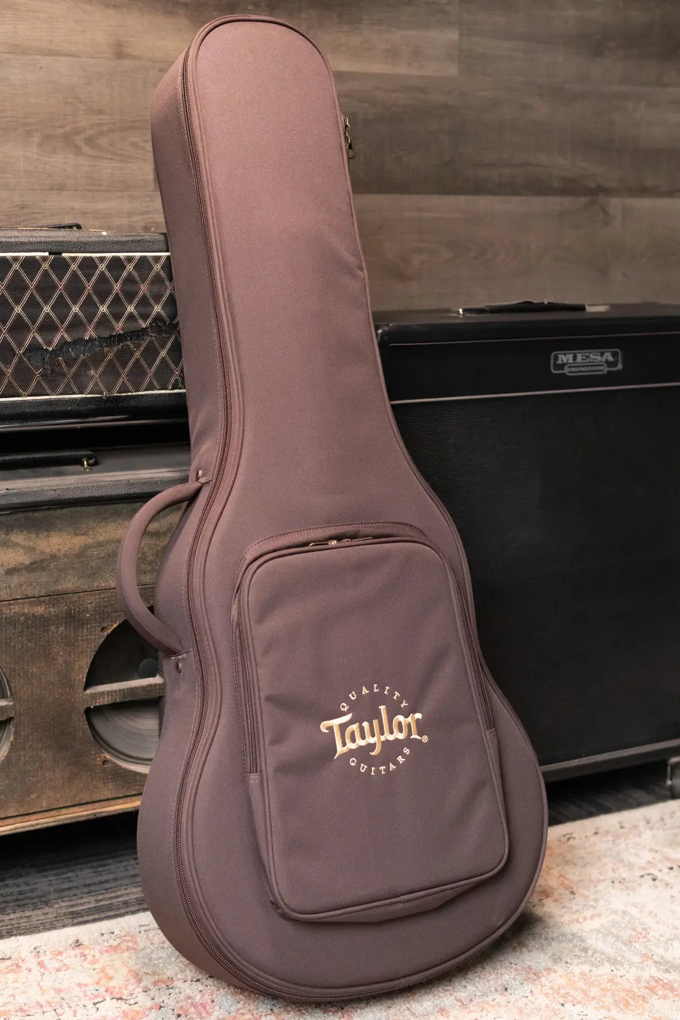 Taylor 212ce-N Plus Nylon Grand Concert Acoustic/Electric Guitar with Aerocase