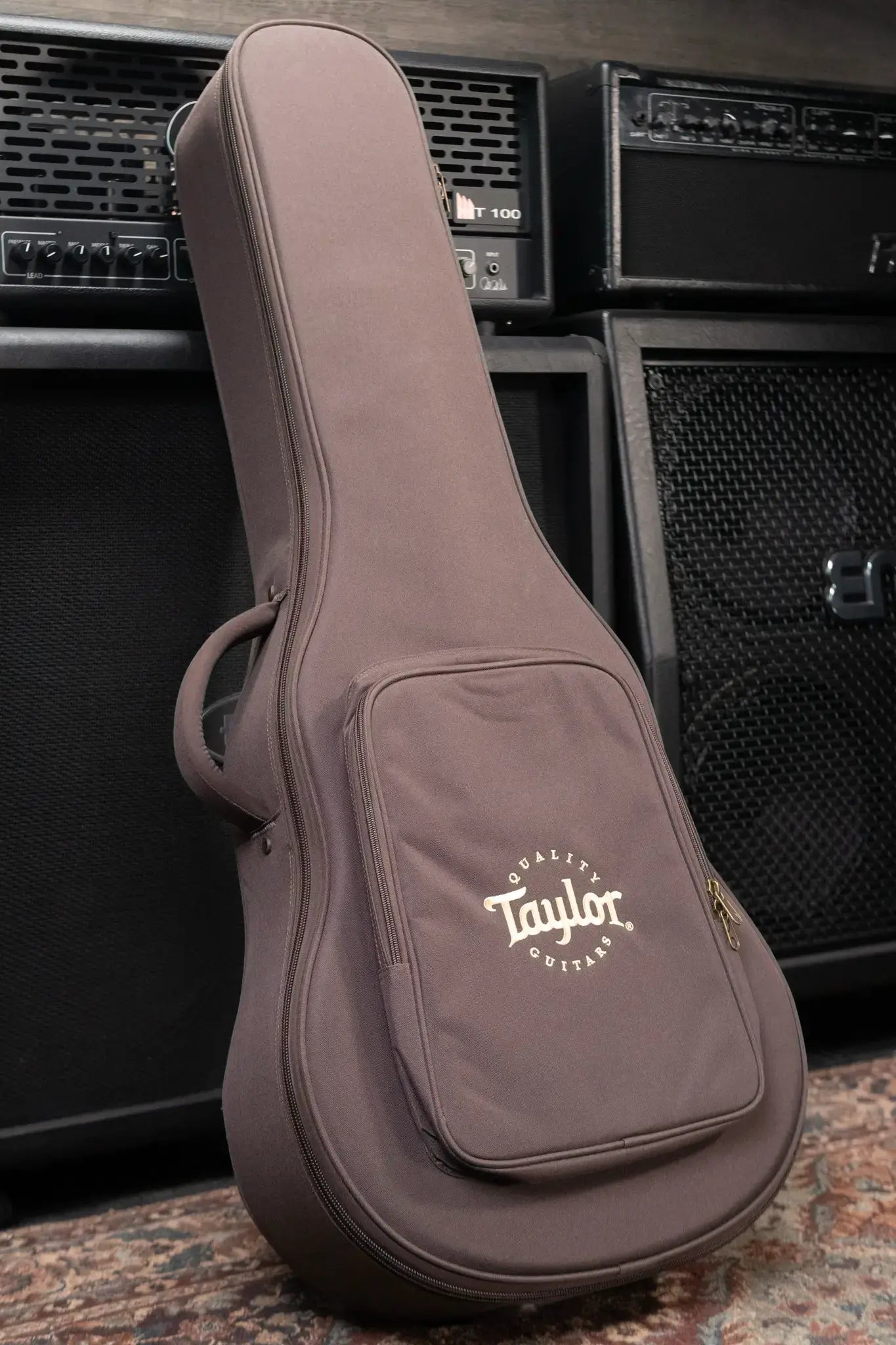 Taylor 212ce Plus Grand Concert Acoustic/Electric Guitar with Aerocase