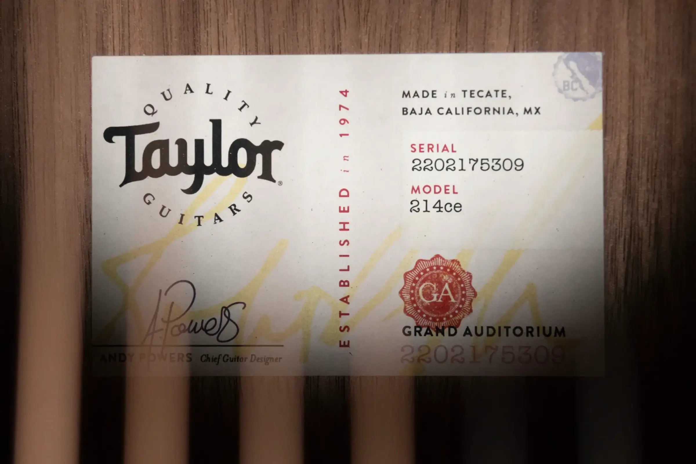 Taylor 214ce Grand Auditorium Acoustic-Electric Guitar with Structured Gig Bag