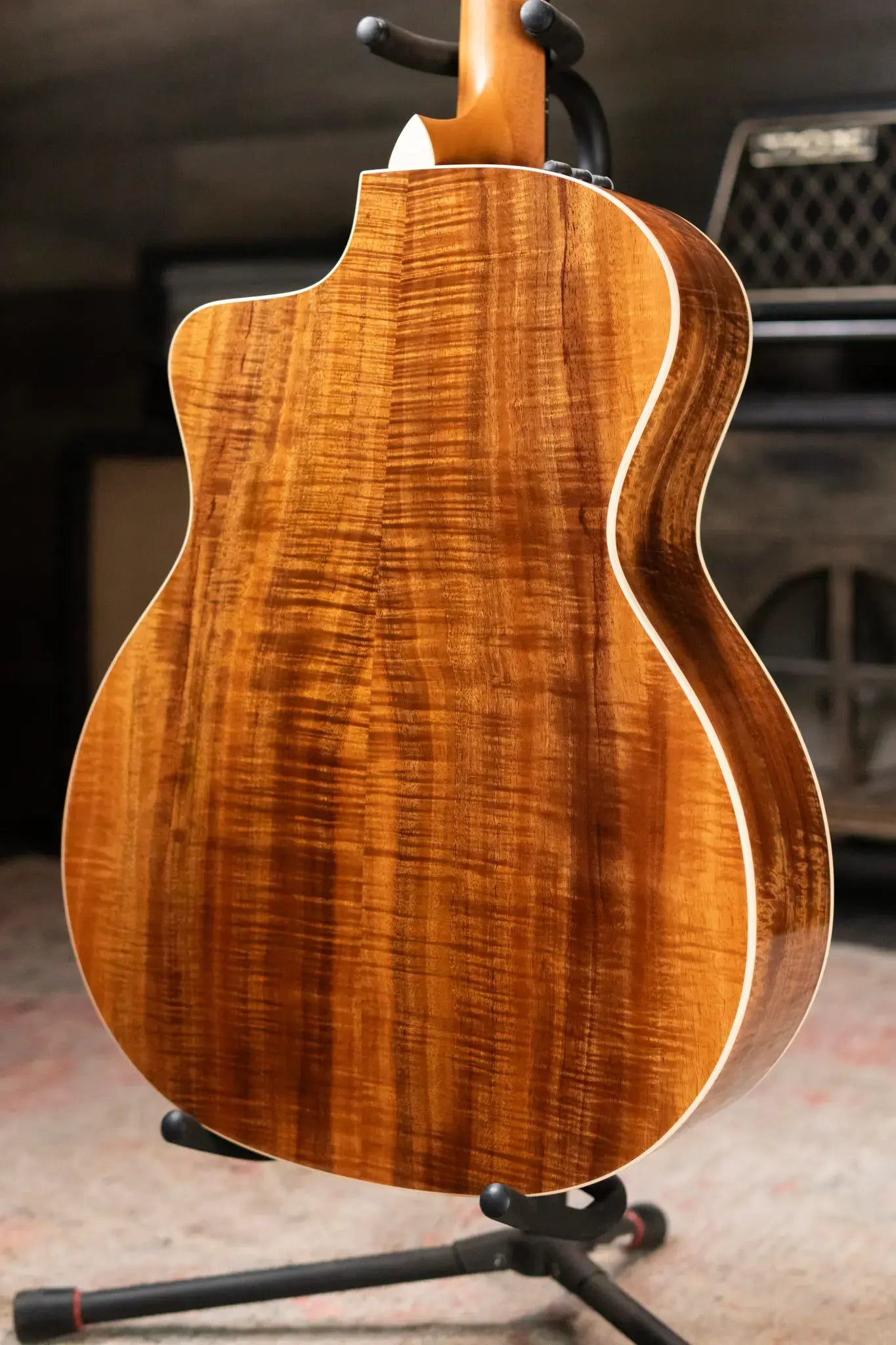 Taylor 214ce-K DLX Grand Auditorium Acoustic/Electric Guitar with Hardshell Case - Factory Demo