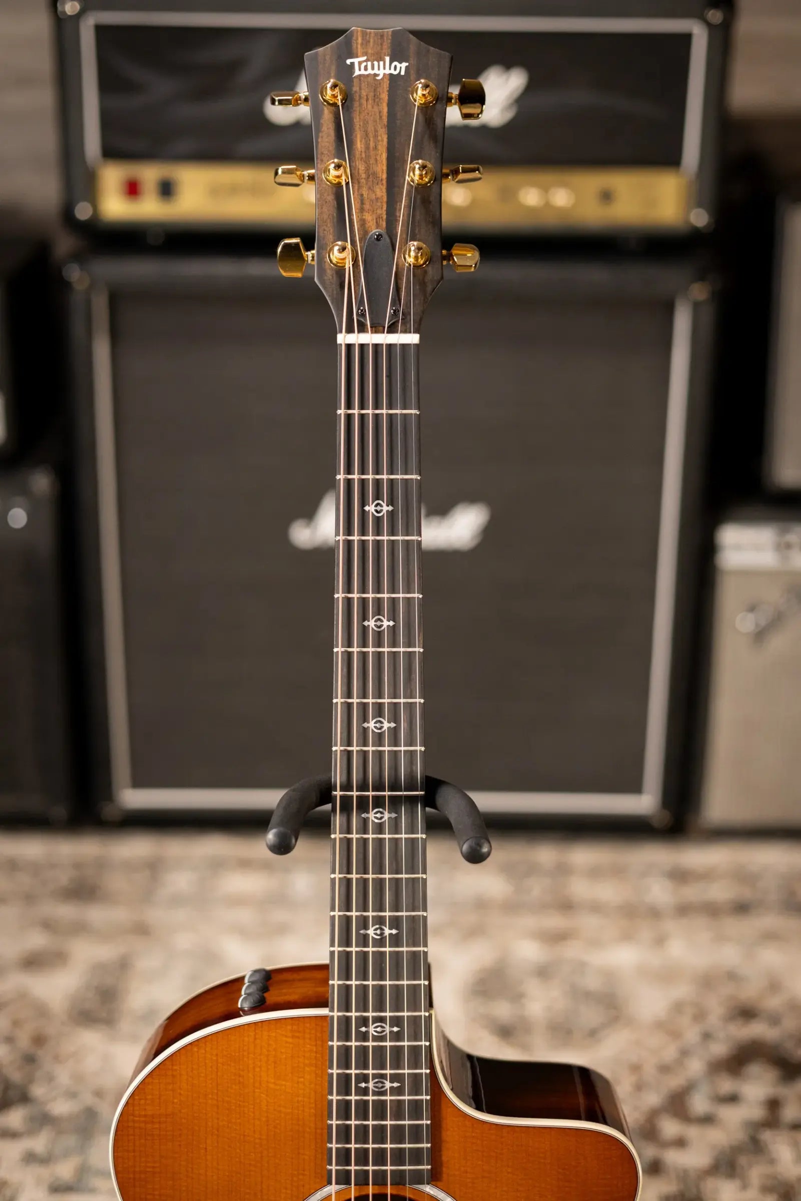 Taylor 214ce-K DLX Special Edition Grand Auditorium Acoustic/Electric Guitar - Honeyburst with Hardshell Case