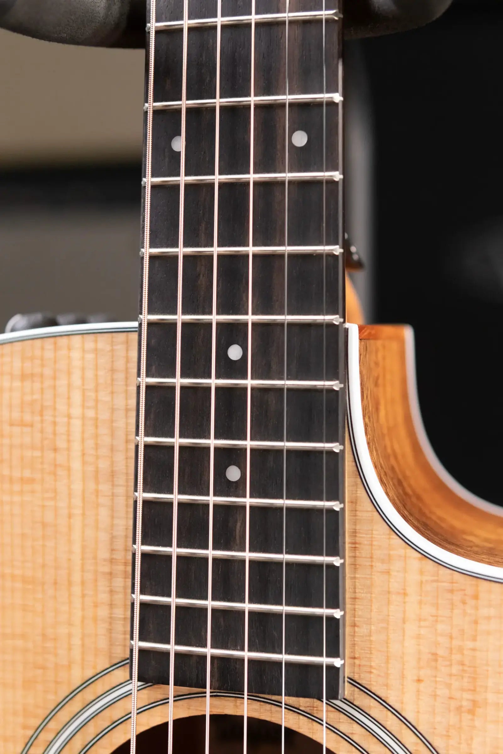 Taylor 214ce-K Grand Auditorium Acoustic/Electric Guitar with Gig Bag