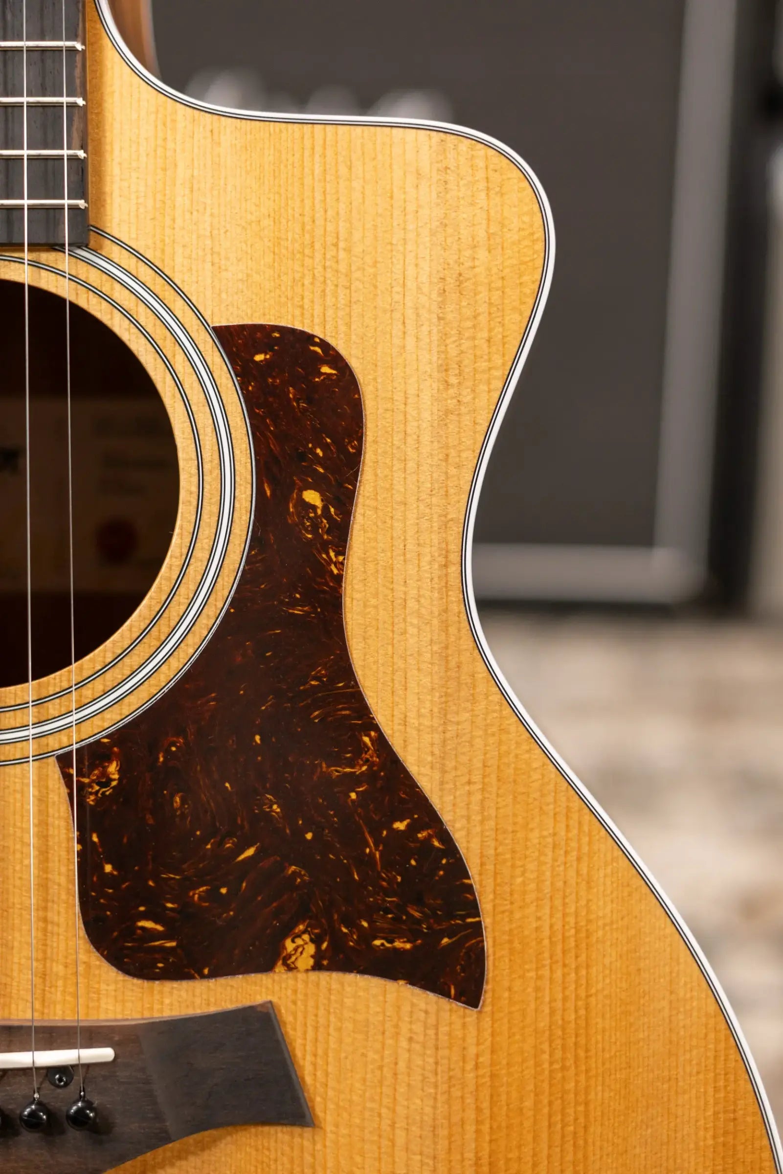 Taylor 214ce-K Grand Auditorium Acoustic/Electric Guitar with Gig Bag
