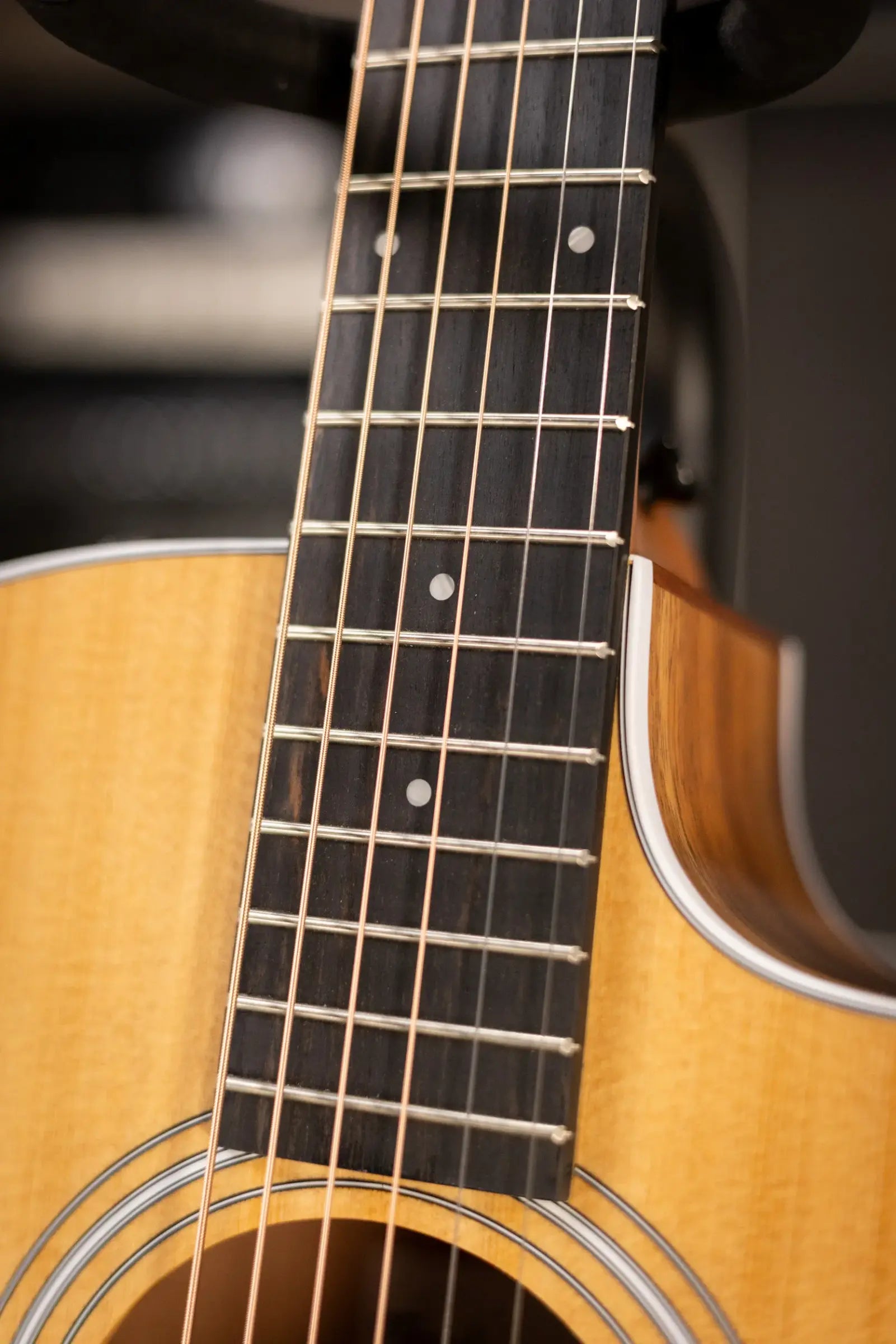 Taylor 214ce-K Grand Auditorium Acoustic/Electric Guitar with Gig Bag
