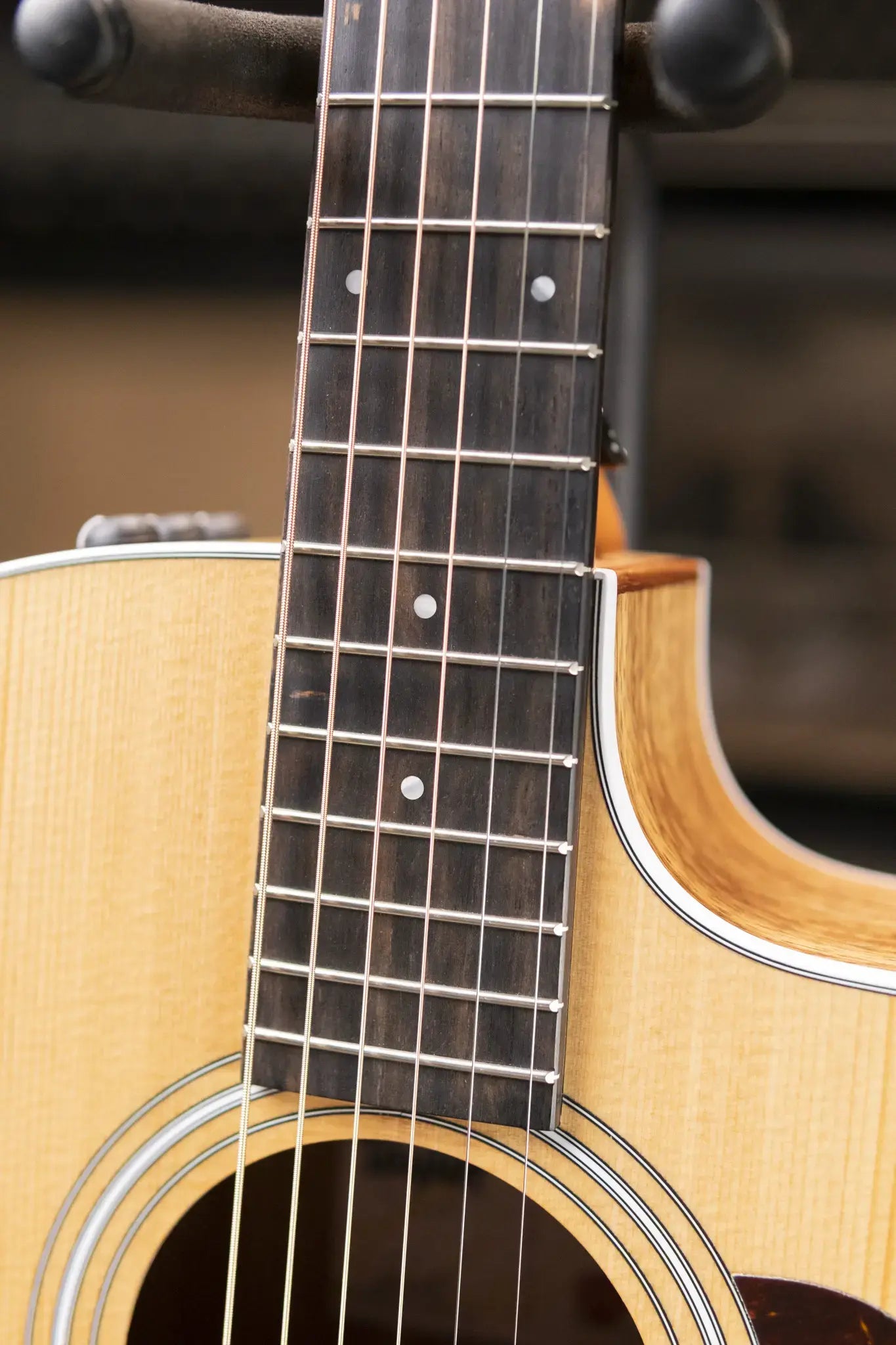 Taylor 214ce-K Koa Acoustic-Electric Guitar with Structured Gig Bag