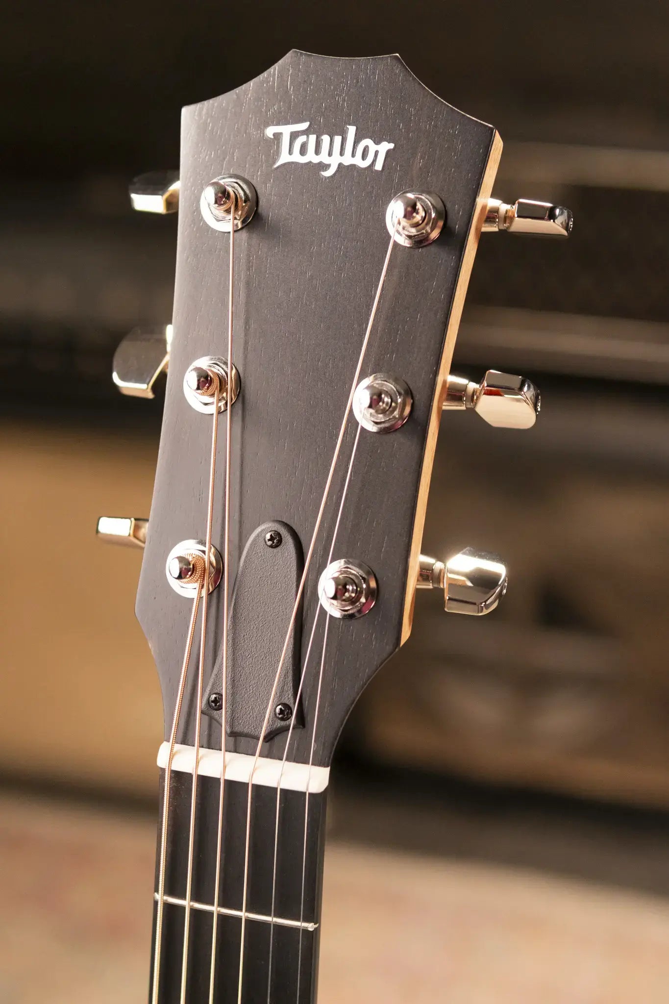 Taylor 214ce-K SB Plus Grand Auditorium Acoustic/Electric Guitar - Sunburst with Aerocase