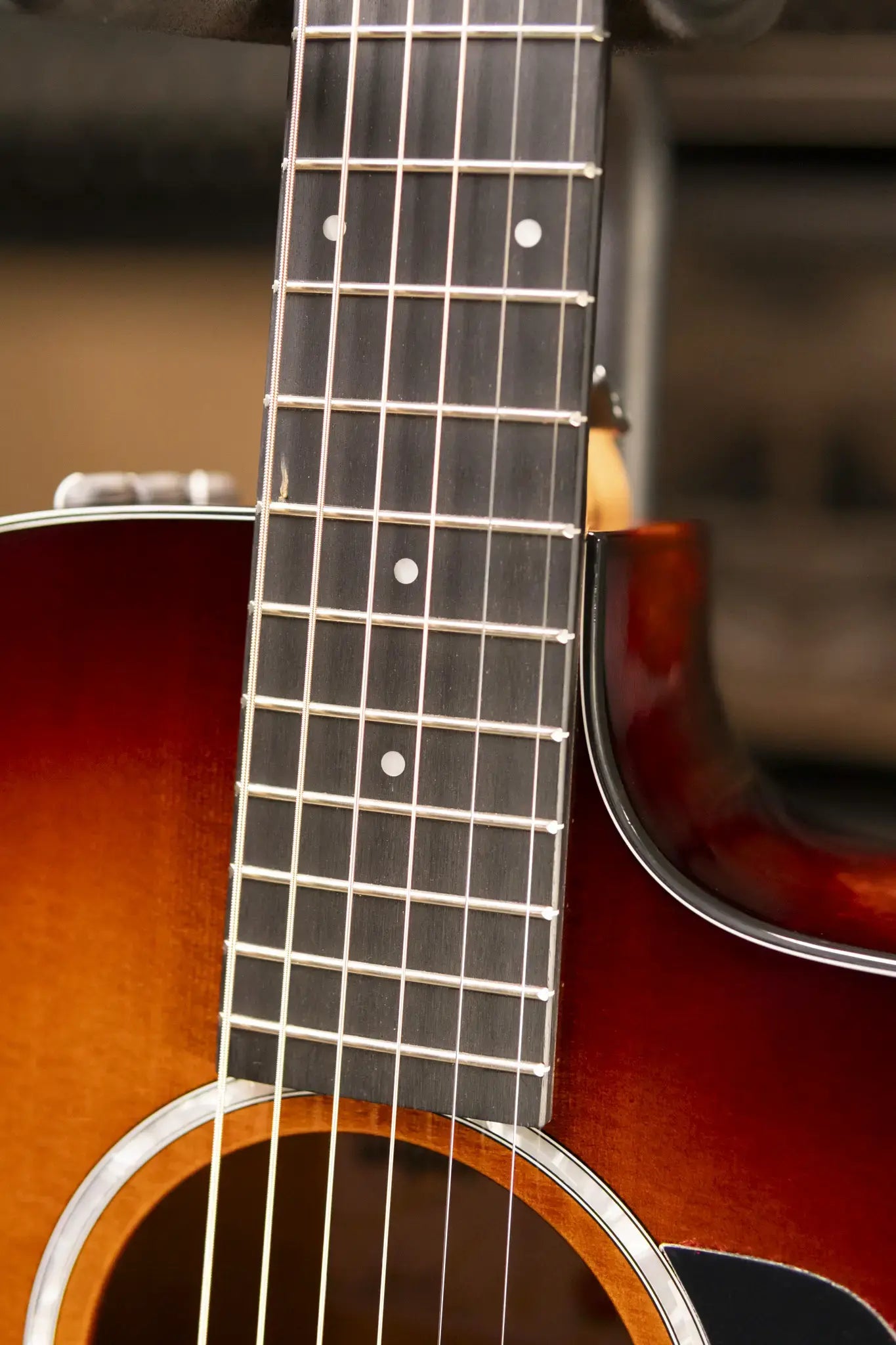 Taylor 214ce-K SB Plus Grand Auditorium Acoustic/Electric Guitar - Sunburst with Aerocase