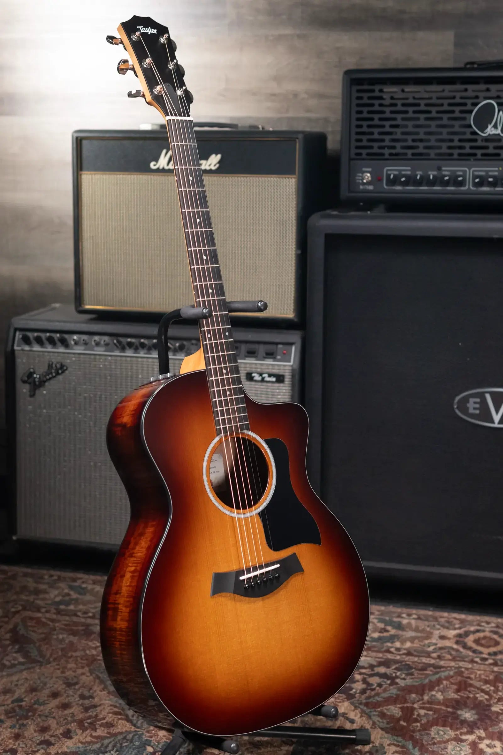 Taylor 214ce-K SB Plus Grand Auditorium Acoustic/Electric Guitar - Sunburst with Aerocase