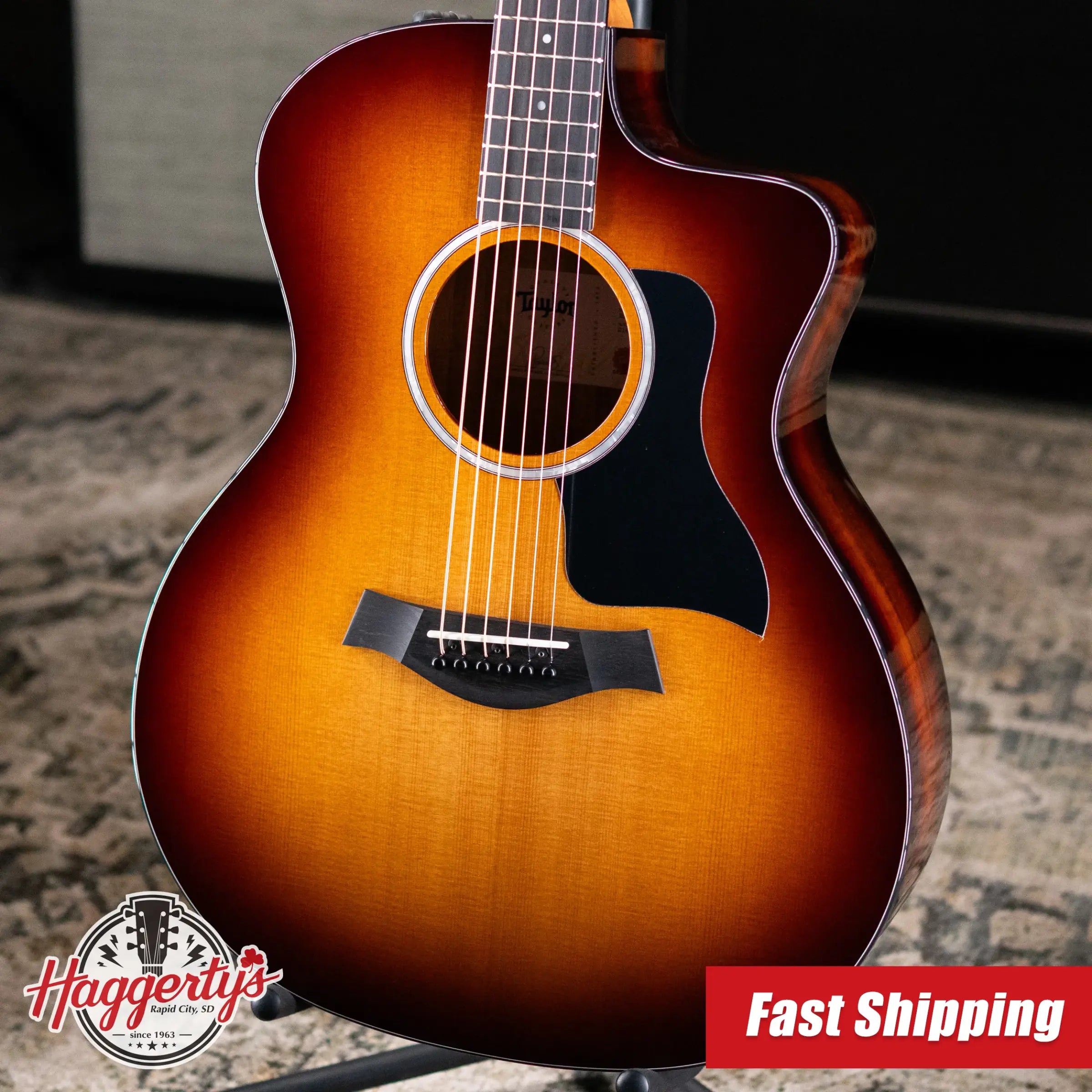 Taylor 214ce-K SB Plus Grand Auditorium Acoustic/Electric Guitar - Sunburst with Aerocase