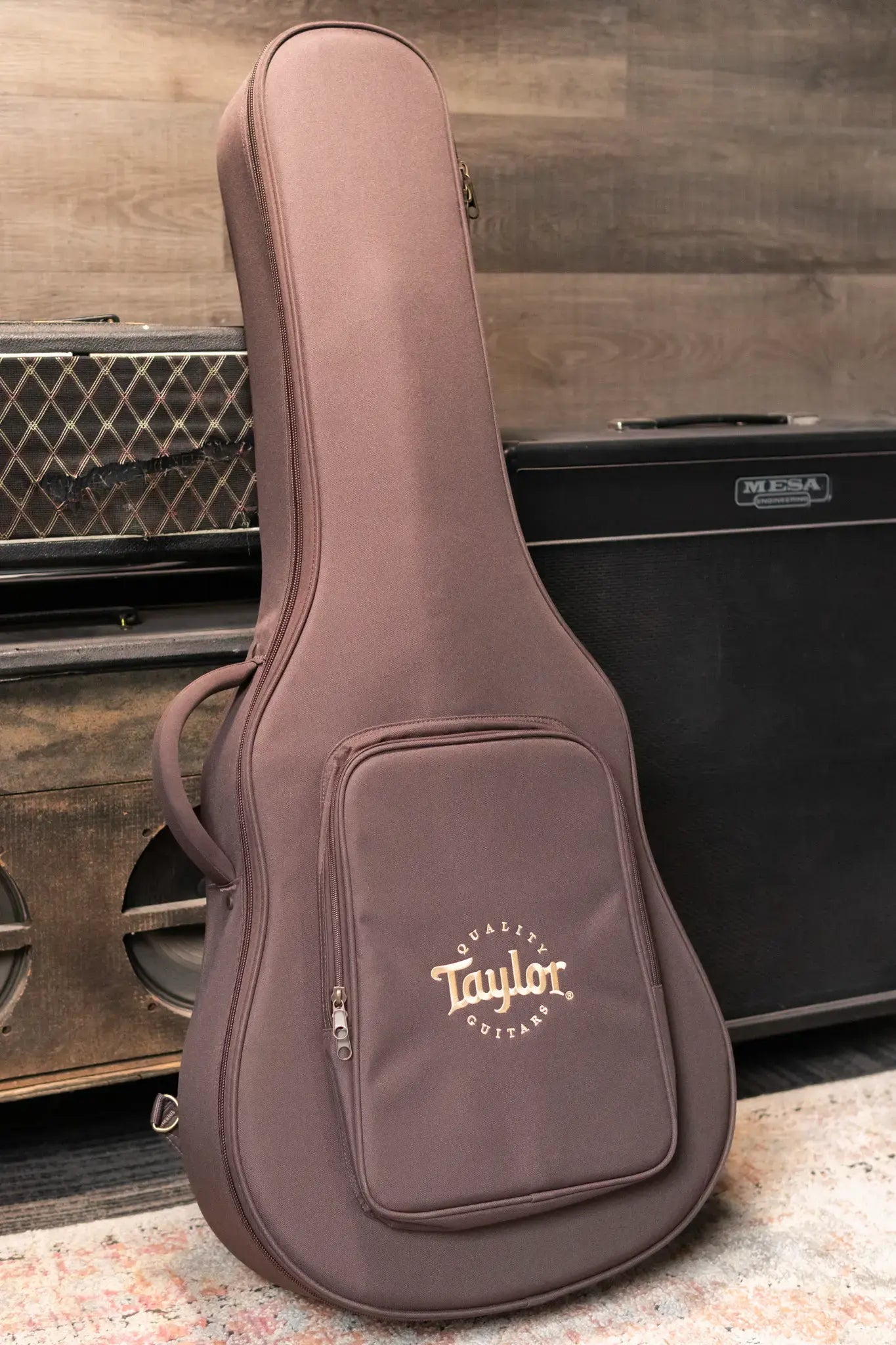 Taylor 214ce Plus Grand Auditorium Acoustic-Electric Guitar with AeroCase