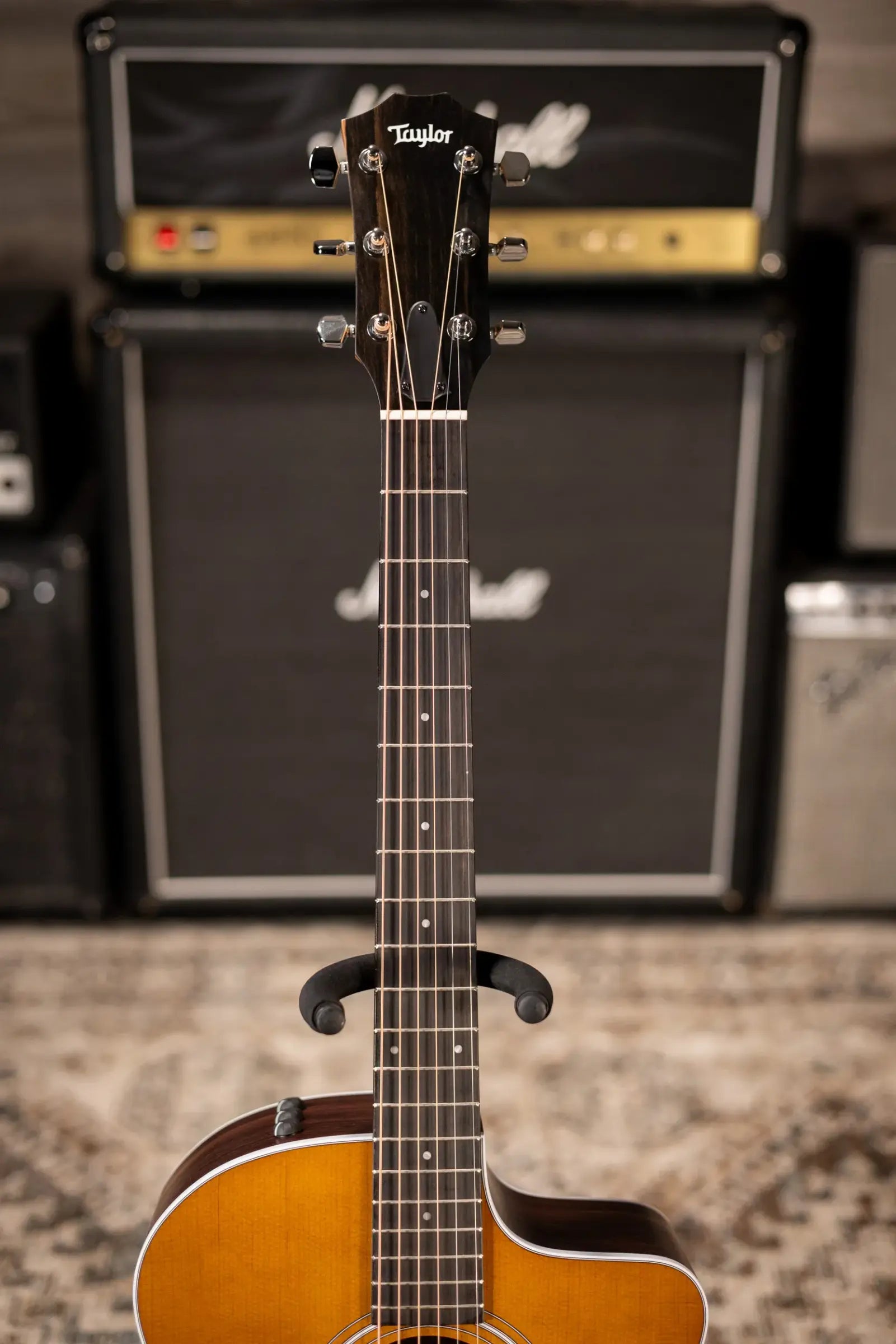 Taylor 214ce Special Edition Grand Auditorium Acoustic/Electric Guitar - Honeyburst with Gig Bag