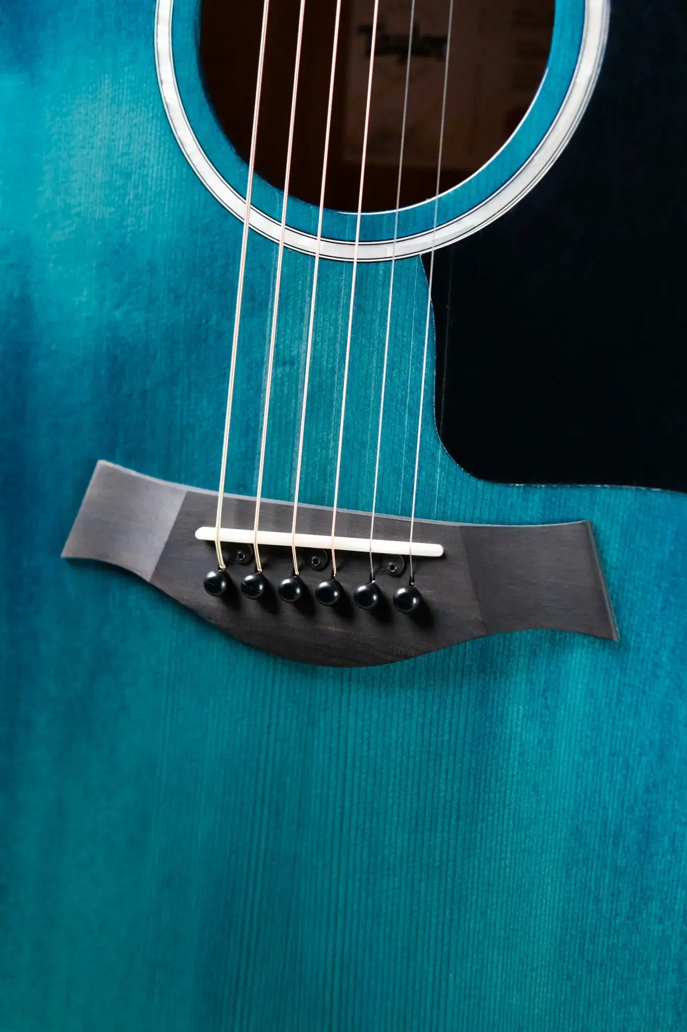 Taylor 214ce Special Edition Grand Auditorium Acoustic/Electric Guitar - Trans Blue Top with Gig Bag