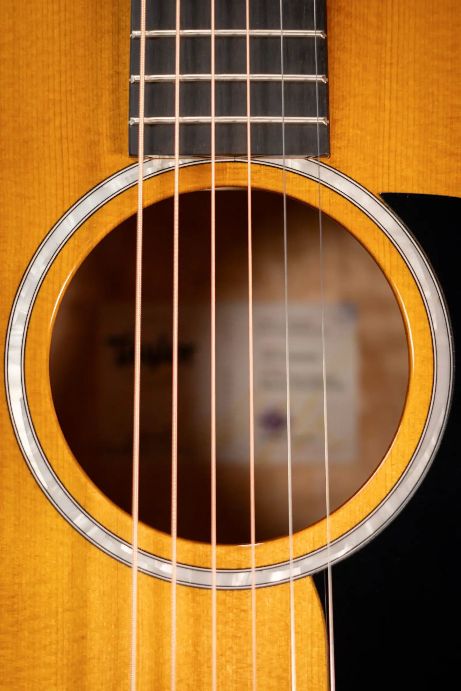 Taylor 217e Plus Special Edition Grand Pacific Acoustic/Electric Guitar - Honeyburst with Aerocase