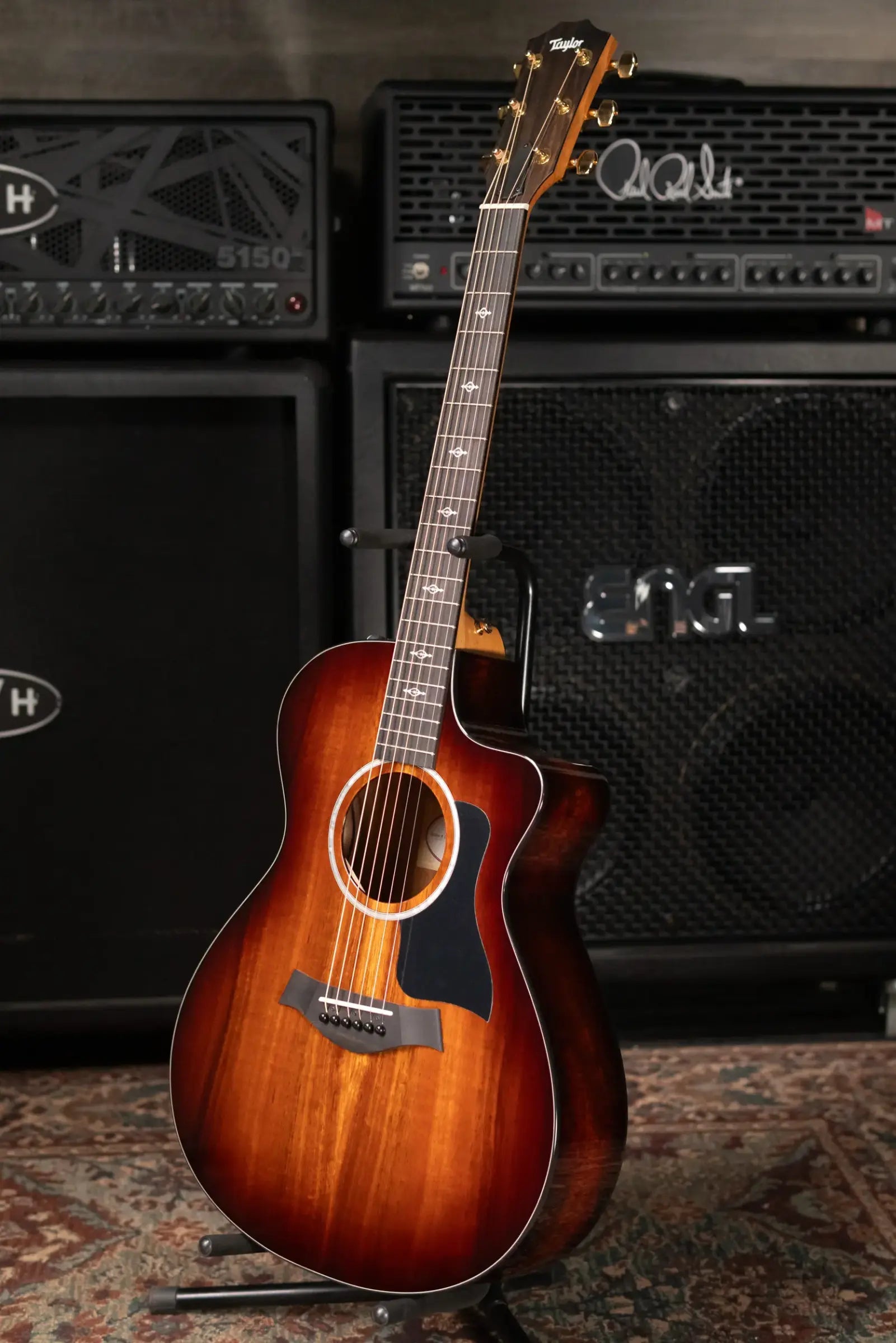 Taylor 222ce-K DLX Grand Concert Acoustic/Electric Guitar - Shaded Edgeburst with Hardshell Case - Factory Demo