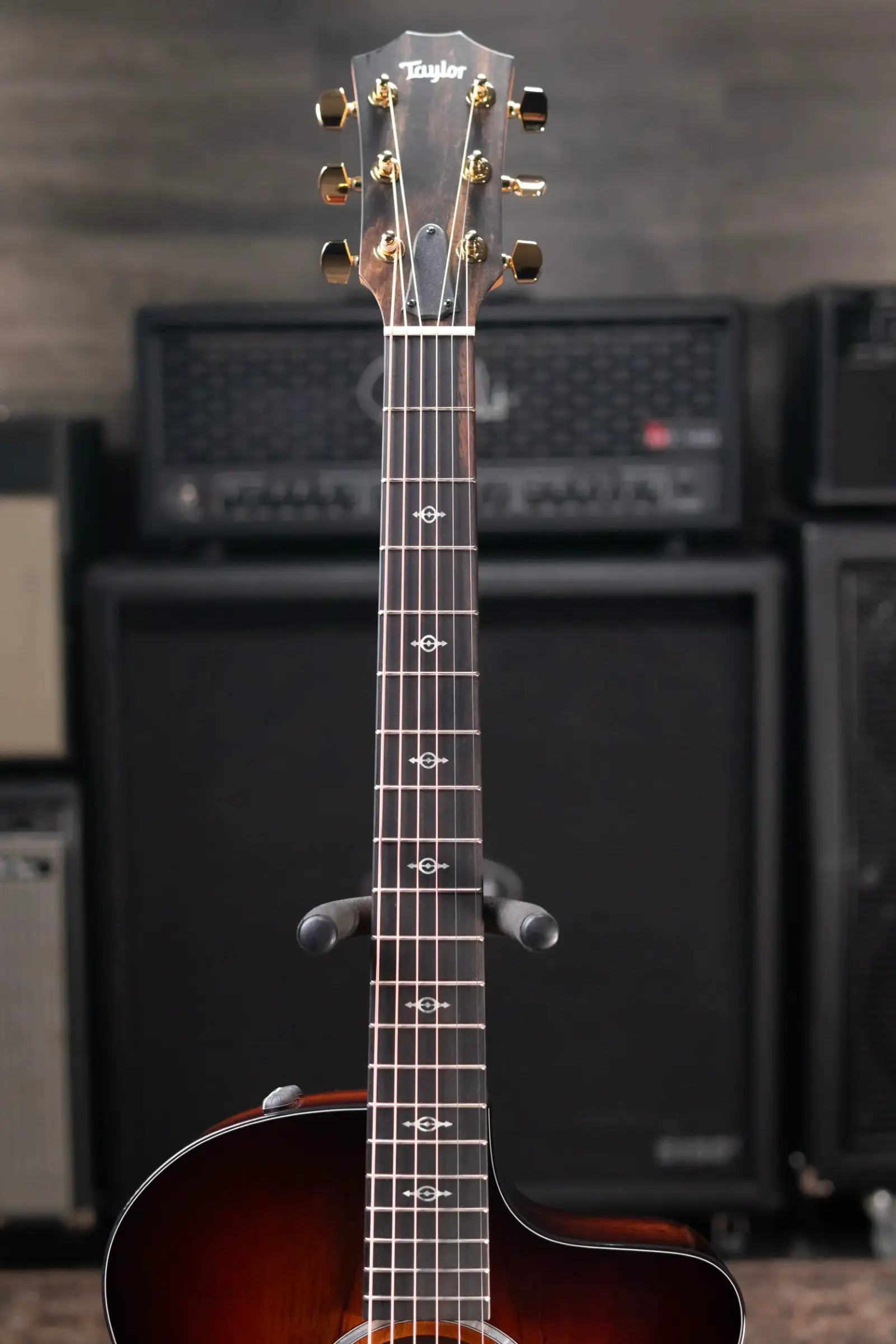 Taylor 224ce-K DLX Grand Auditorium Acoustic/Electric Guitar - Shaded Edgeburst with Hardshell Case