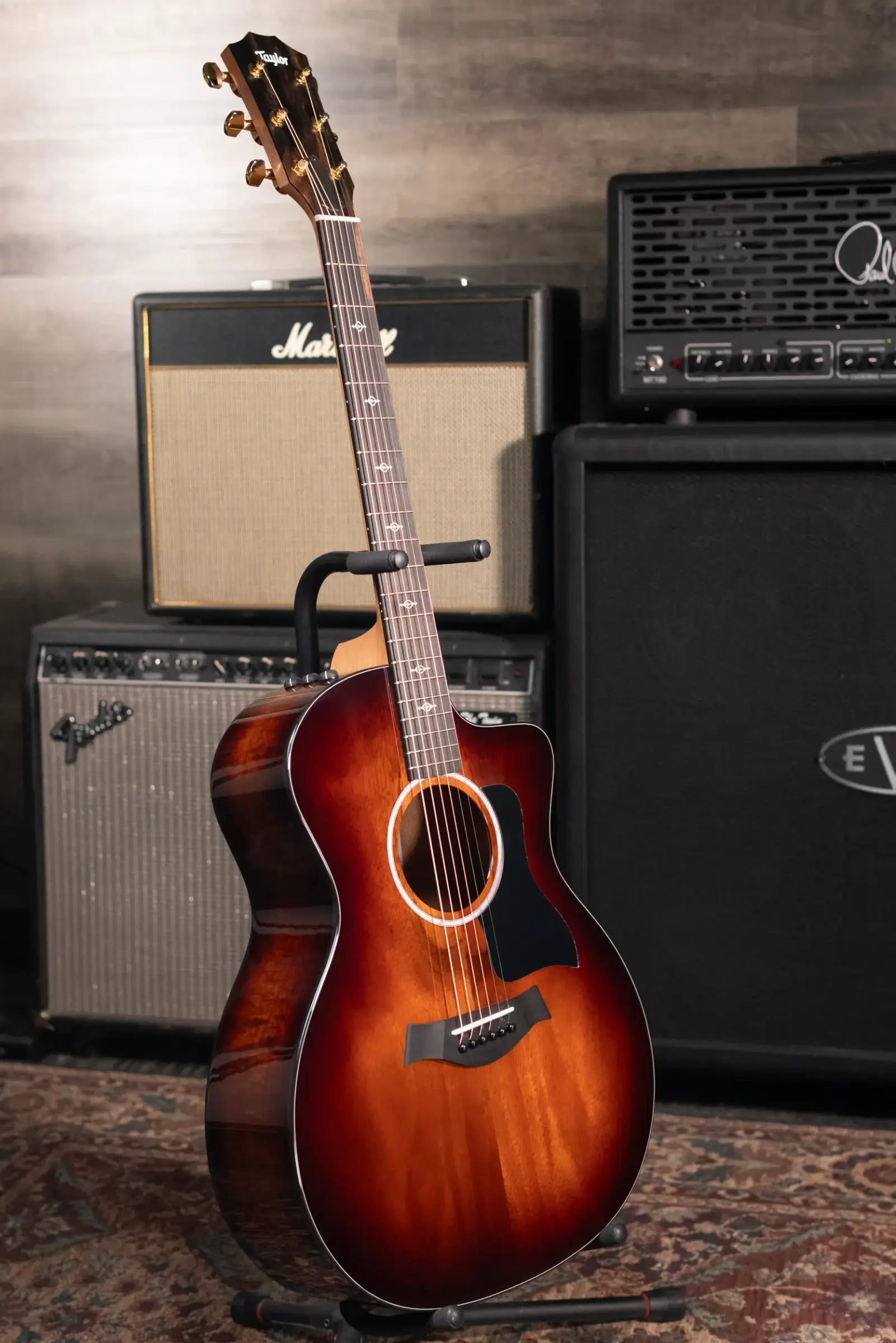 Taylor 224ce-K DLX Grand Auditorium Acoustic/Electric Guitar - Shaded Edgeburst with Hardshell Case