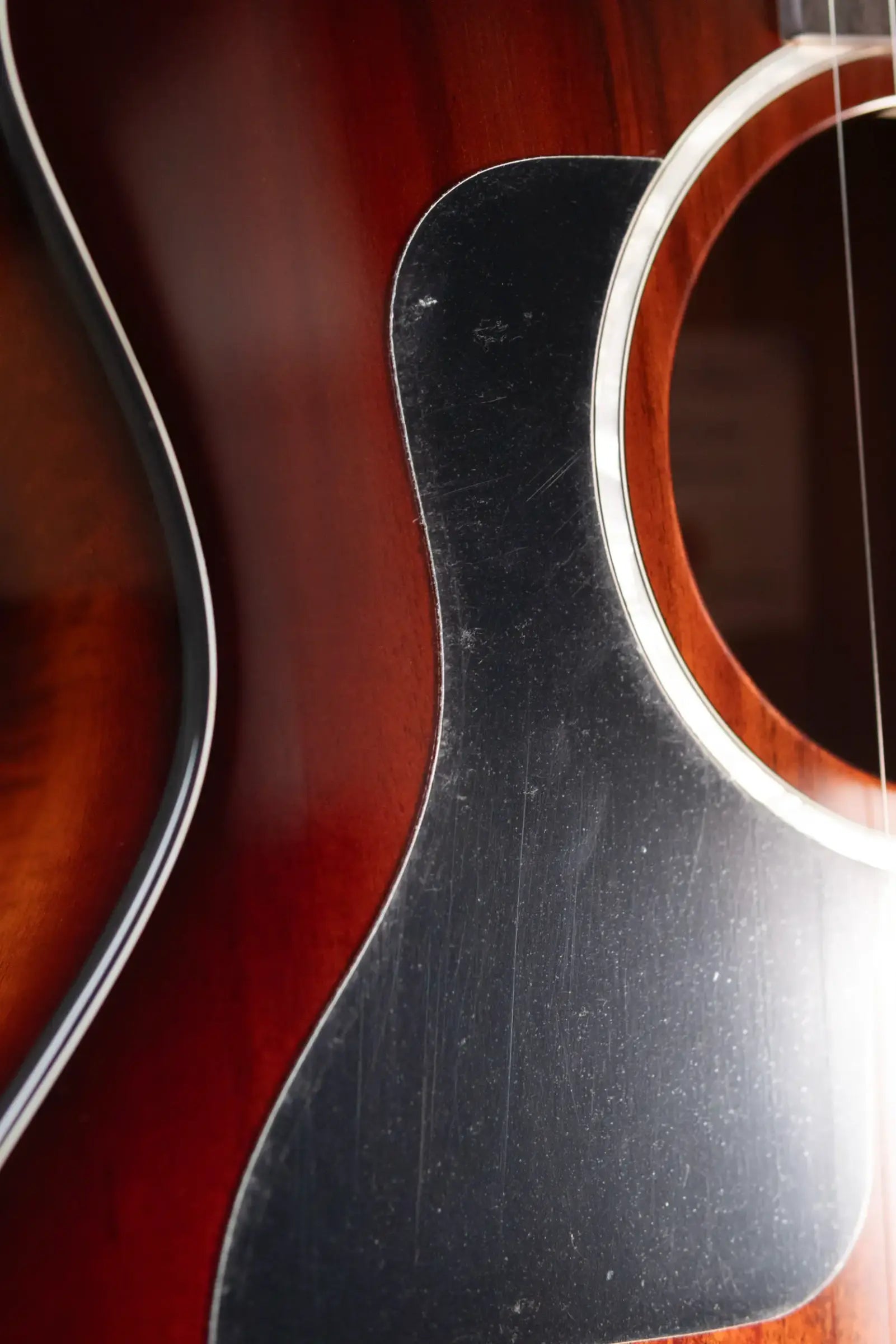 Taylor 224ce-K DLX Left-Handed Grand Auditorium Acoustic/Electric Guitar - Shaded Edge Burst with Hardshell Case
