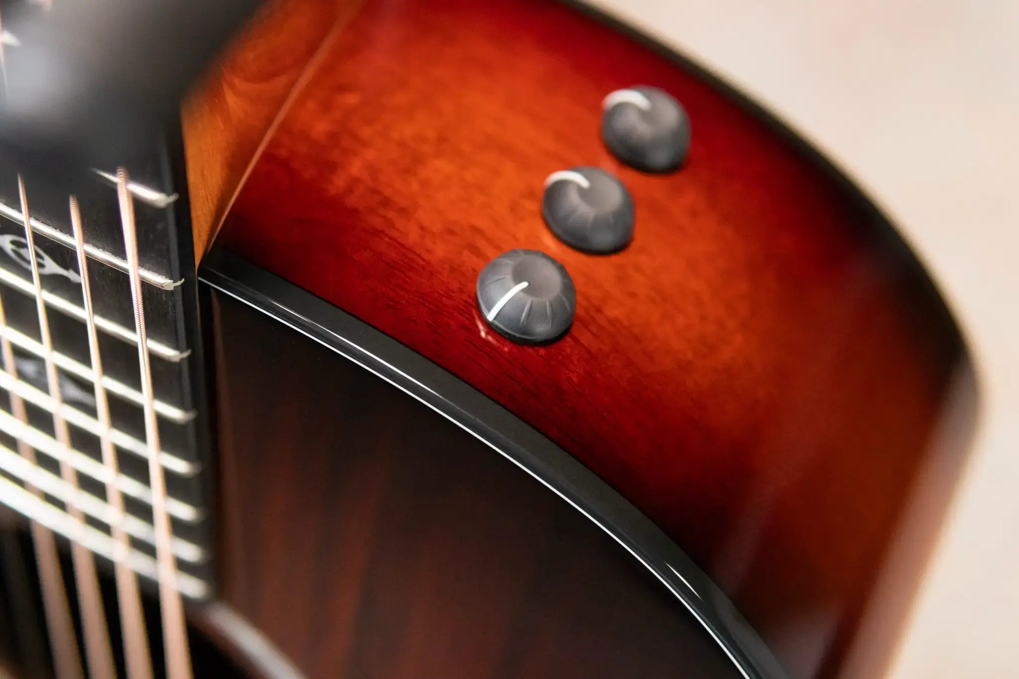 Taylor 224ce-K DLX Left-Handed Grand Auditorium Acoustic/Electric Guitar with Hardshell Case